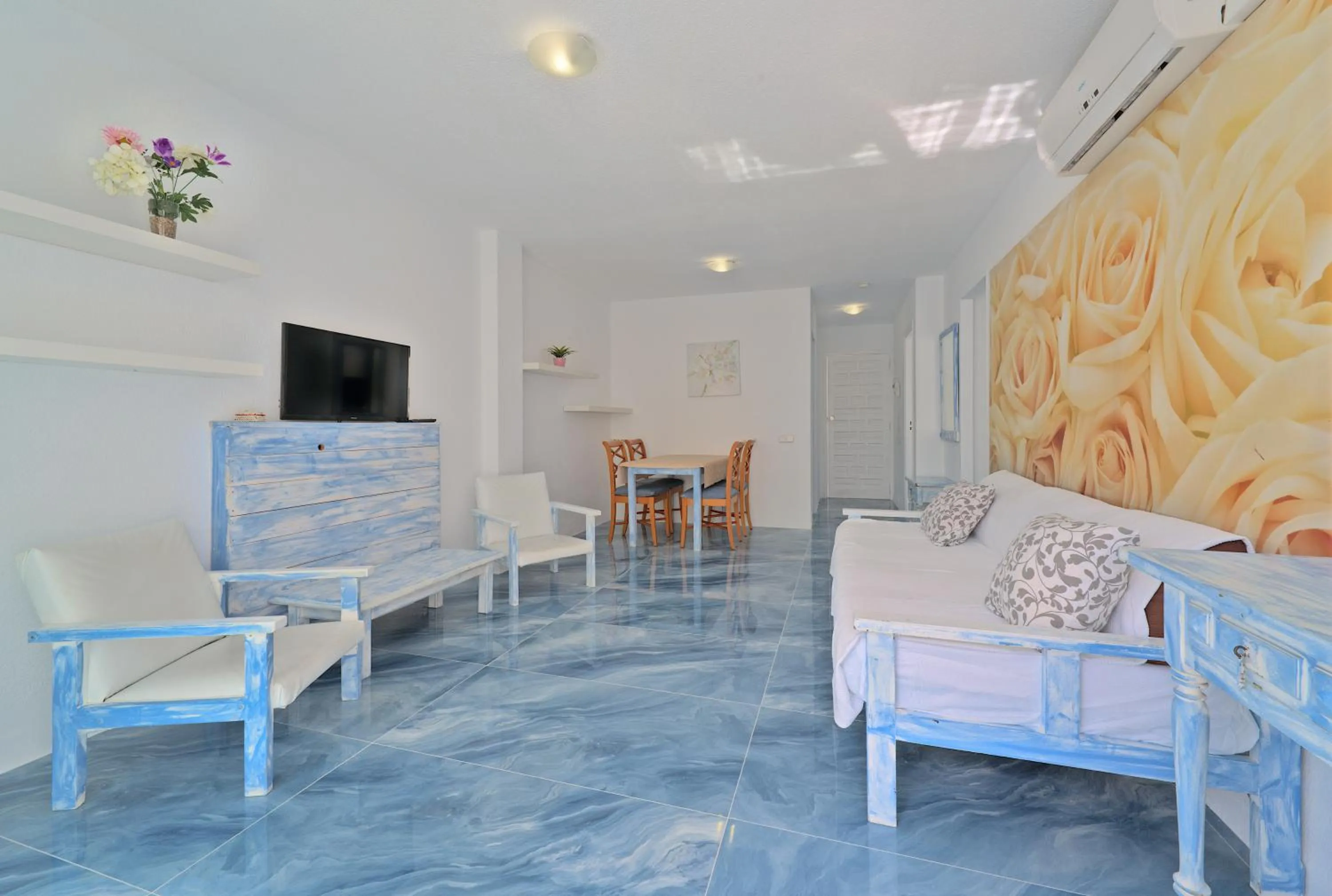 Living room in All Suite Ibiza Aparthotel