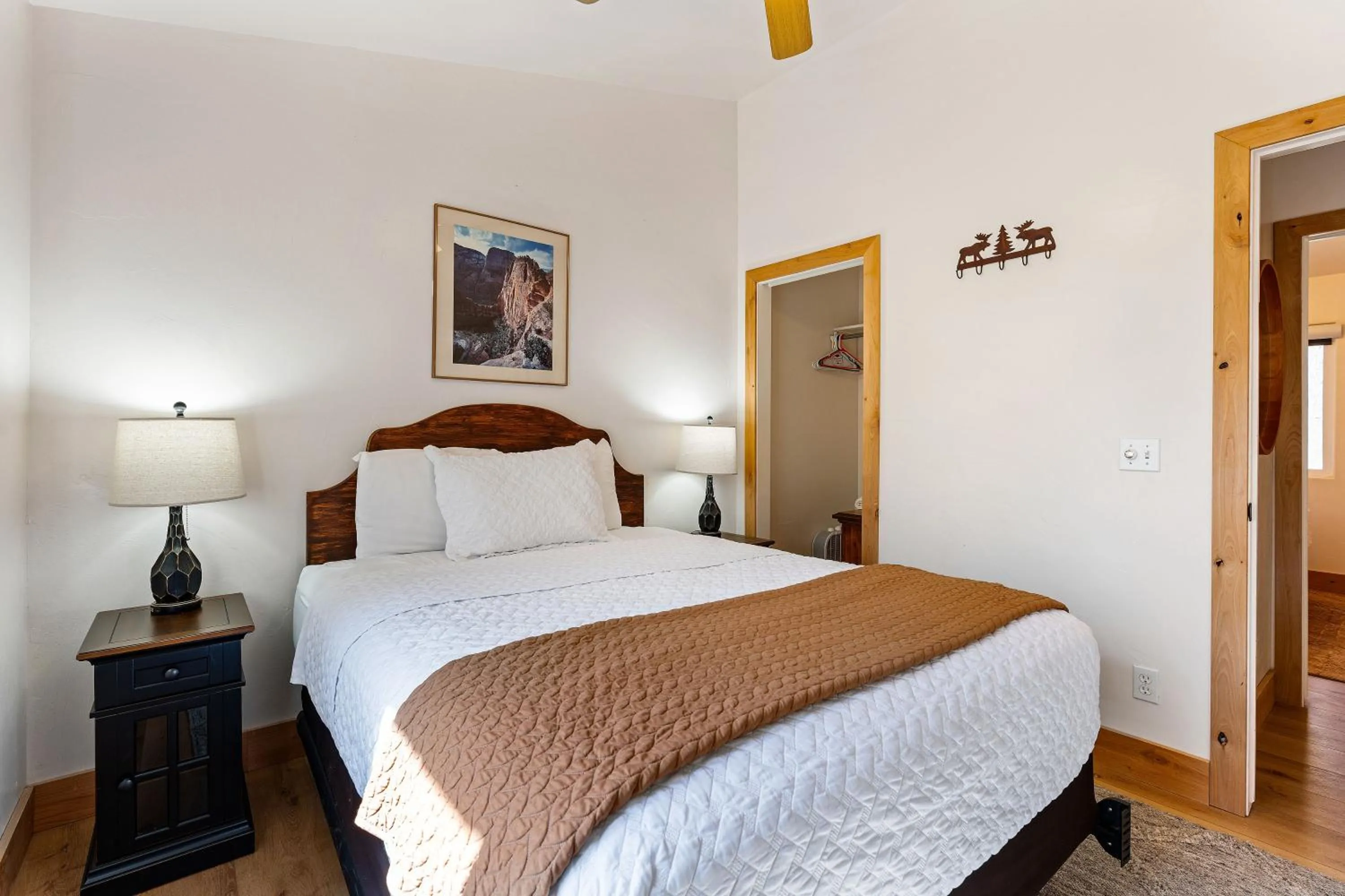 Bed in Duck Creek Village Inn