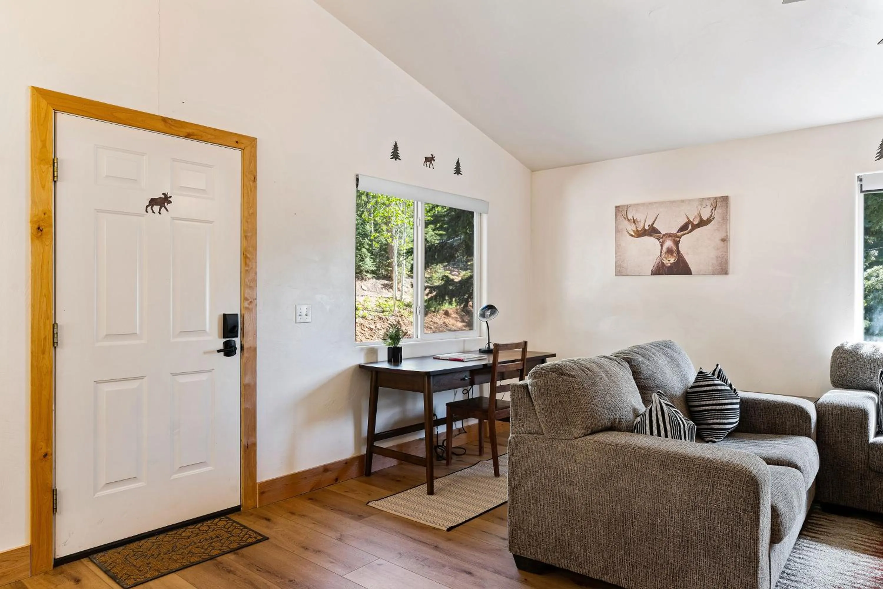 Living room in Duck Creek Village Inn