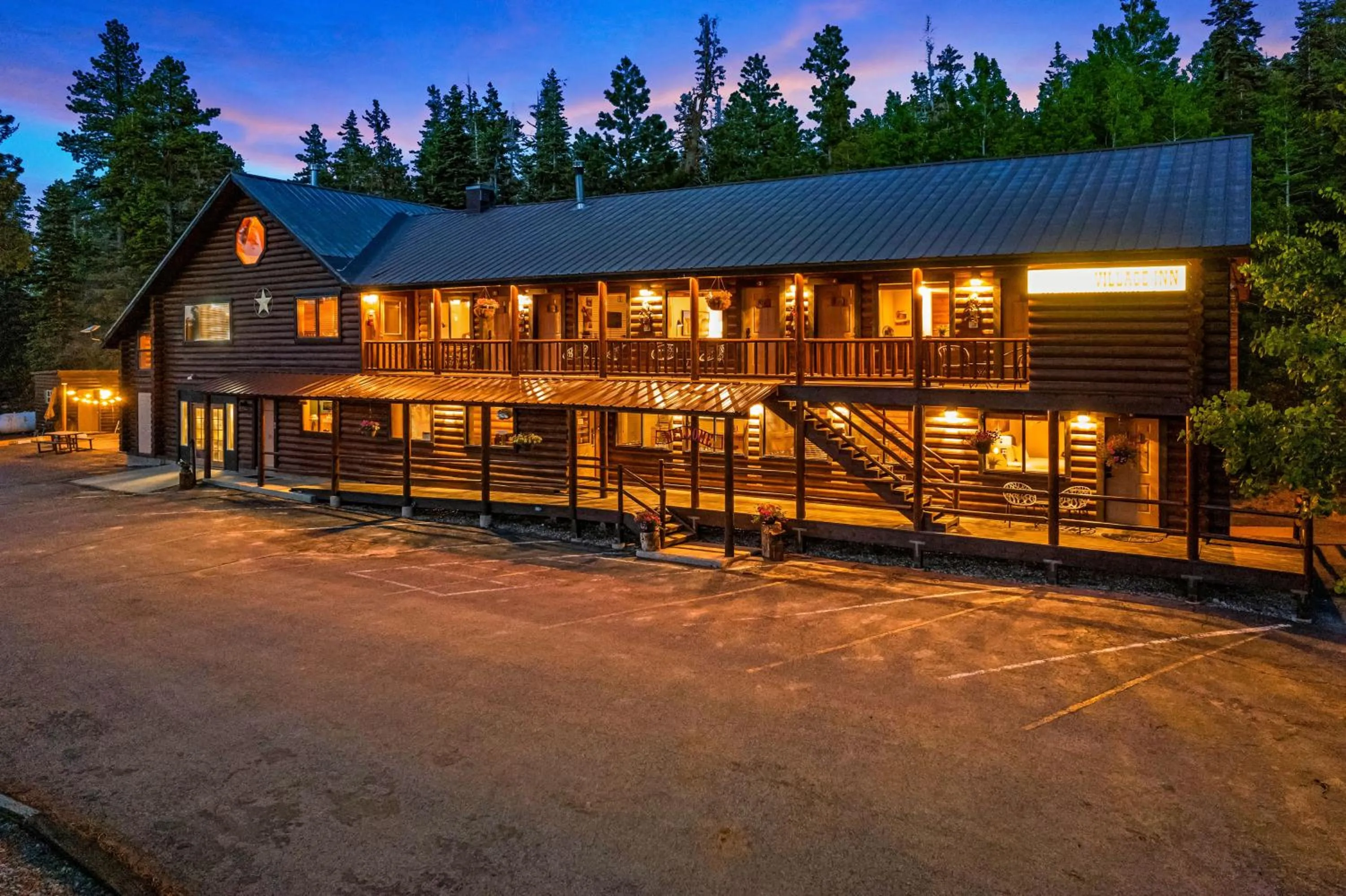 Property building in Duck Creek Village Inn