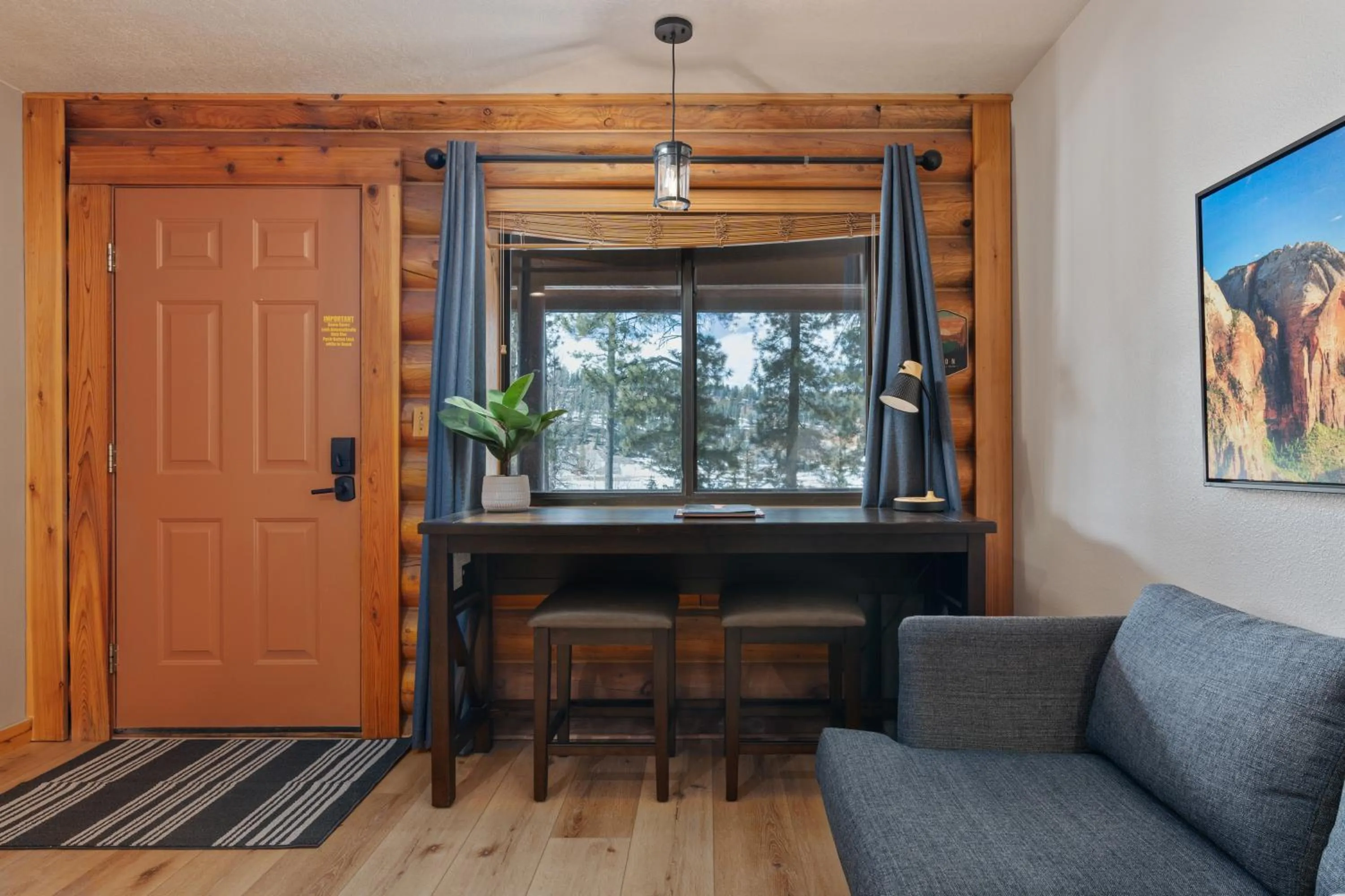 Living room in Duck Creek Village Inn