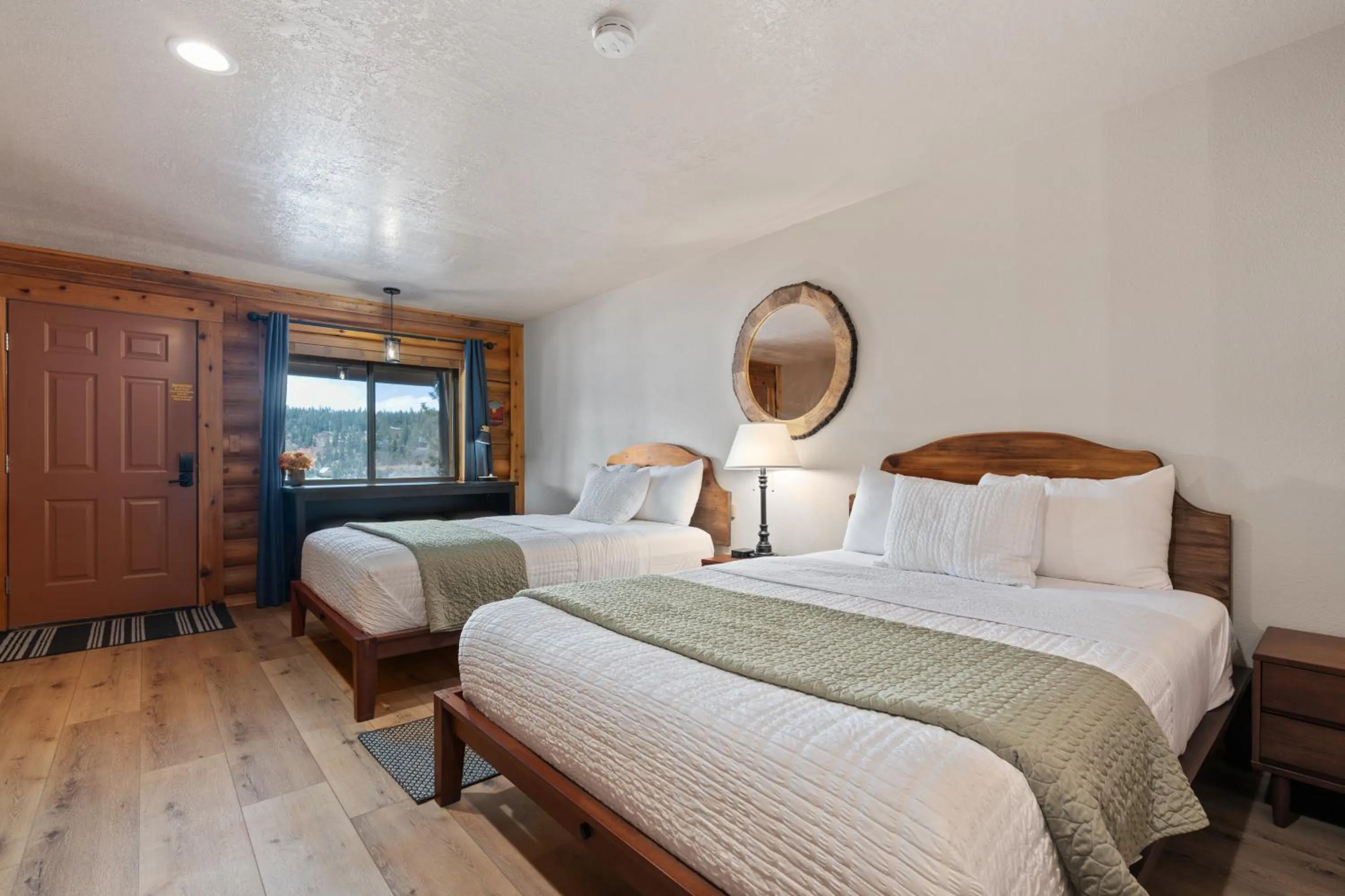 Bed in Duck Creek Village Inn