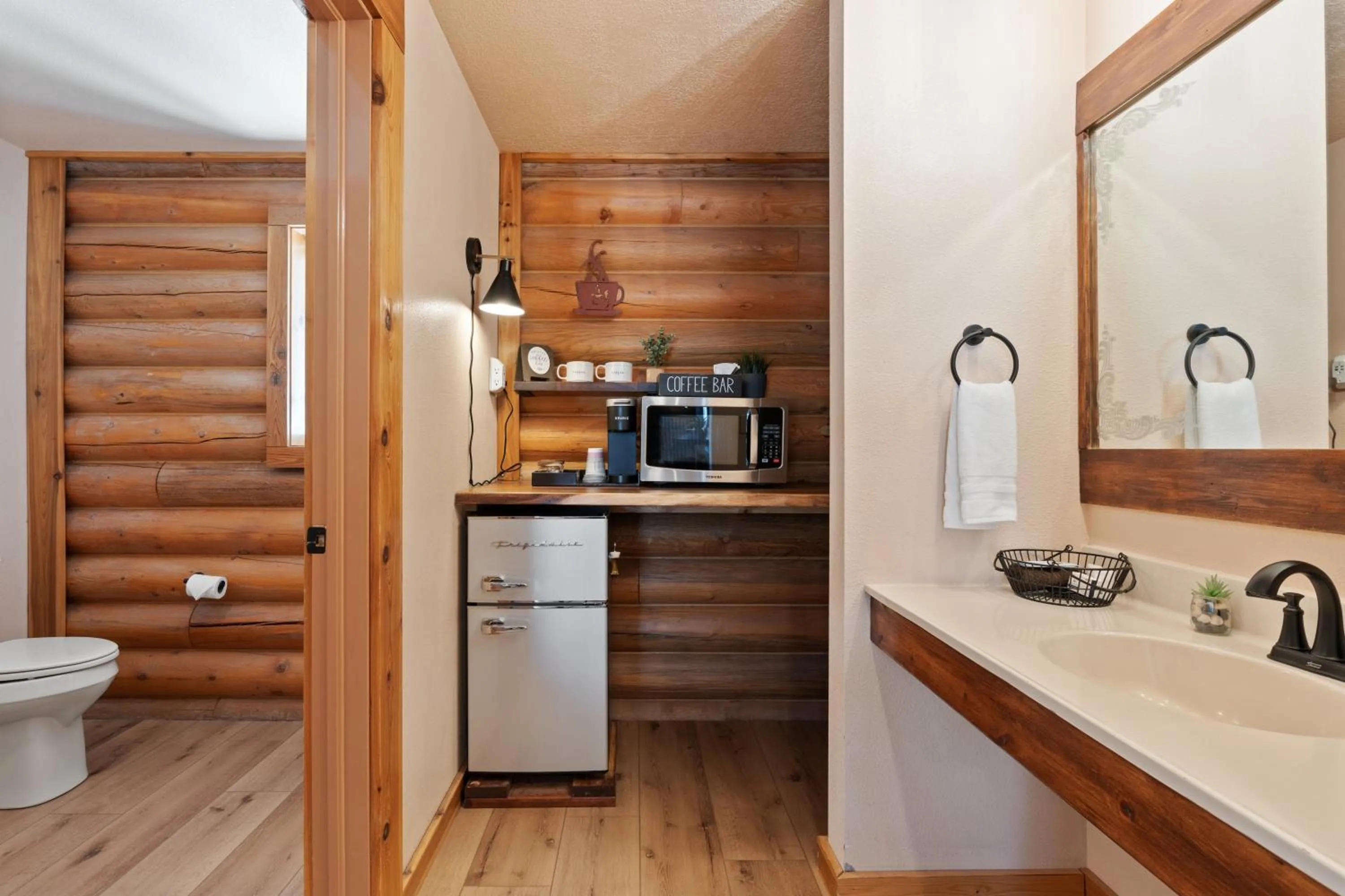 minibar in Duck Creek Village Inn