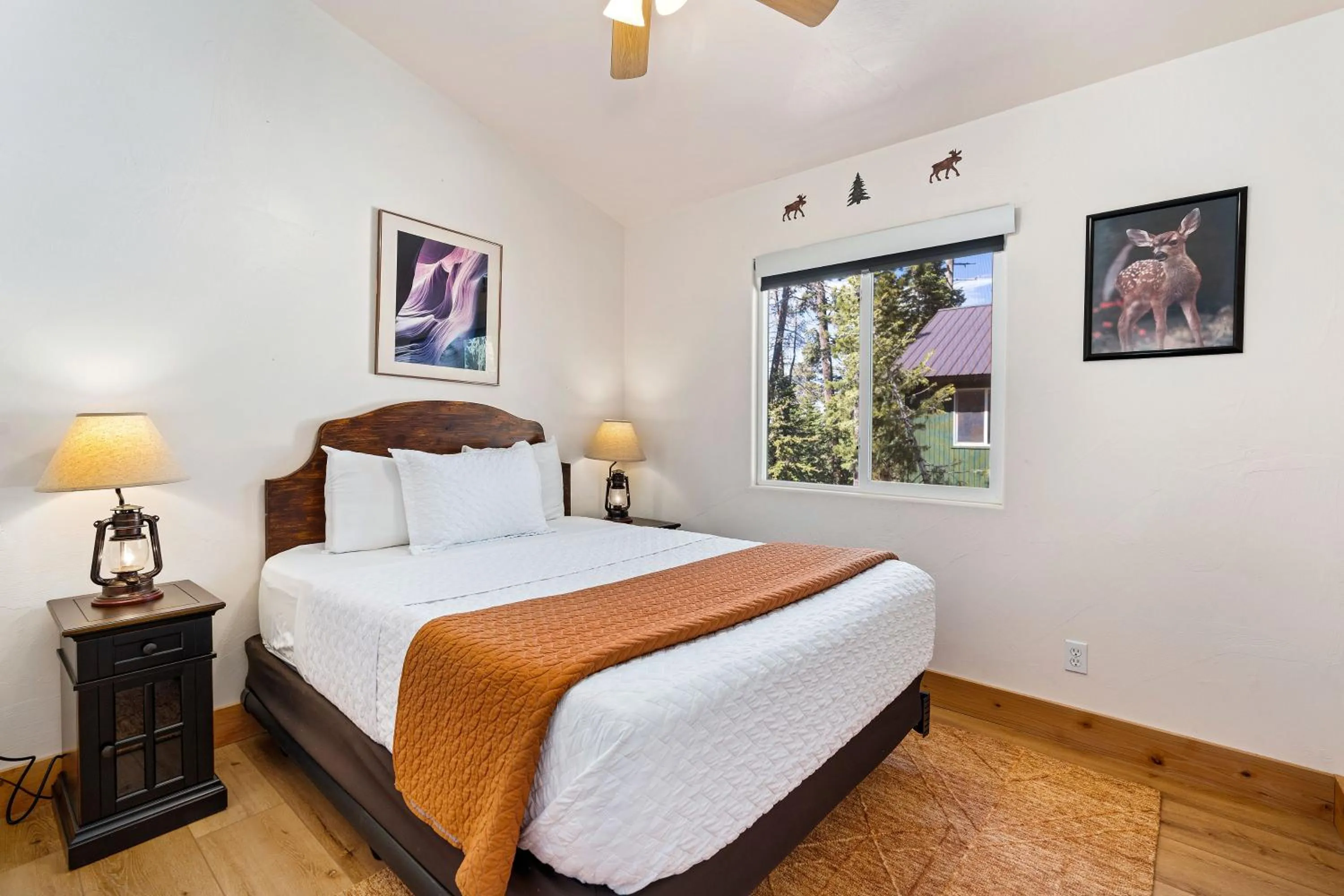 Bed in Duck Creek Village Inn