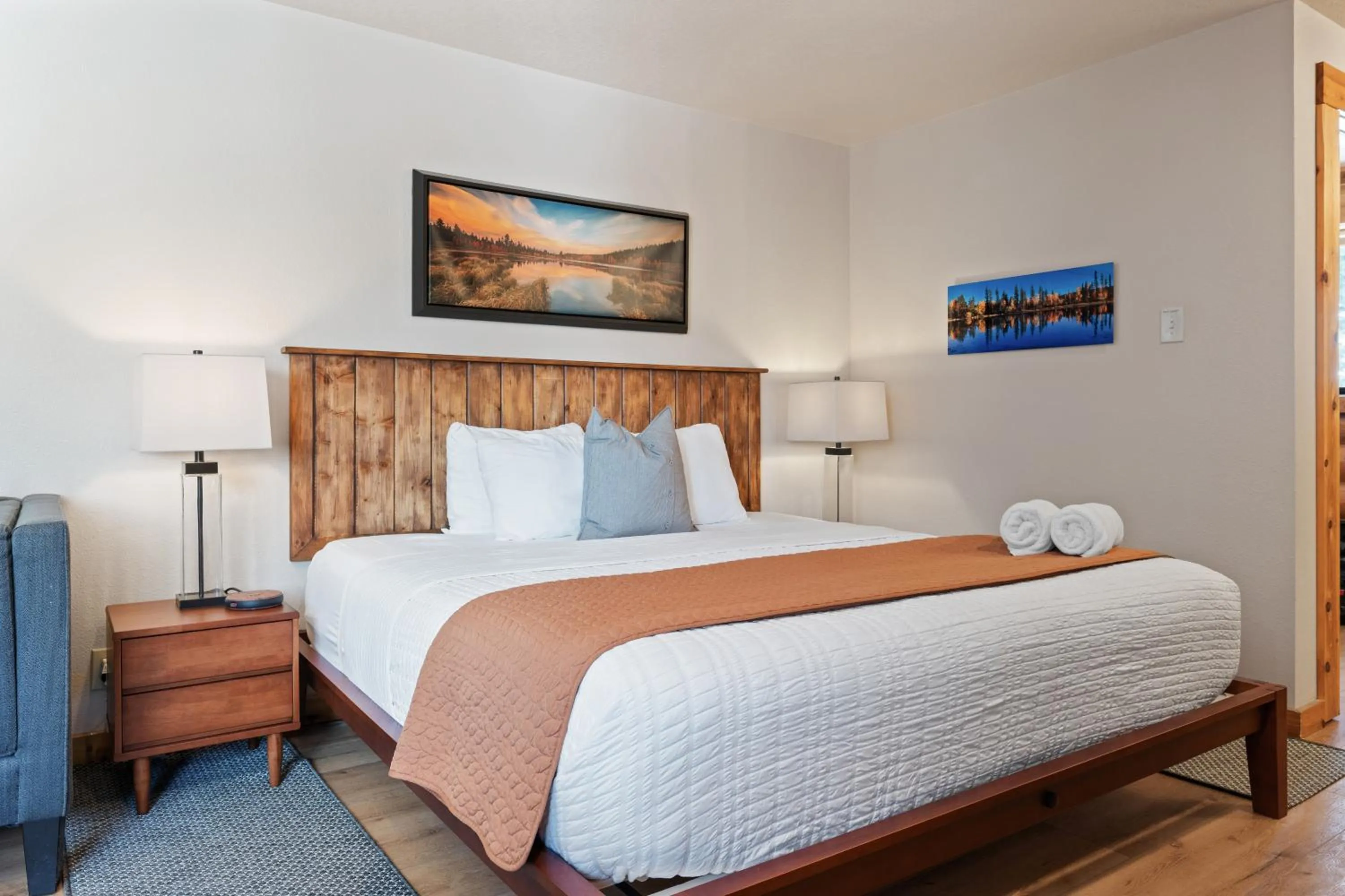 Bed in Duck Creek Village Inn