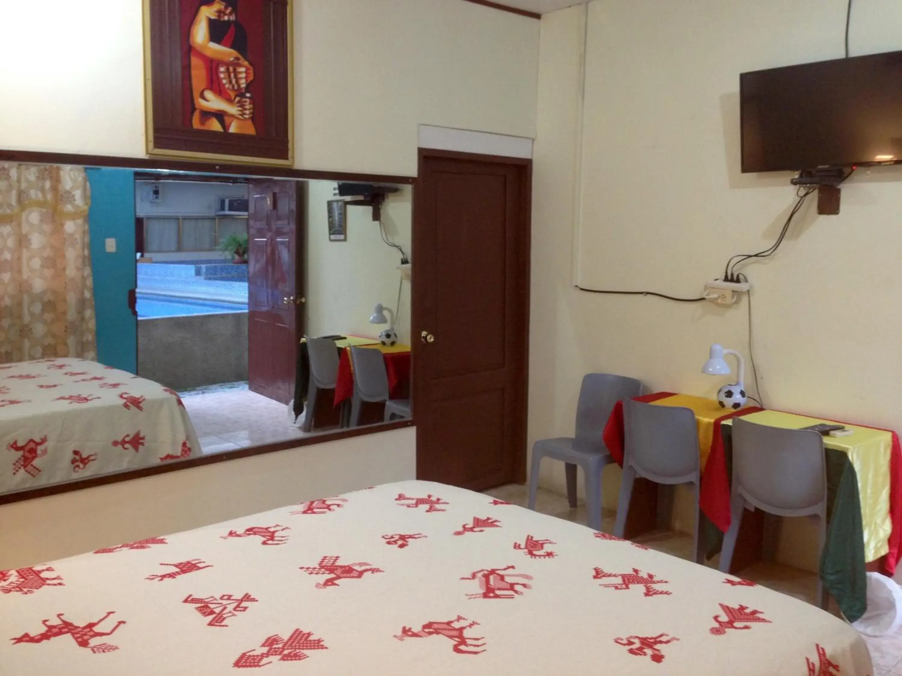 Double Room in Hotel MundialCity Double Room in Hotel MundialCity