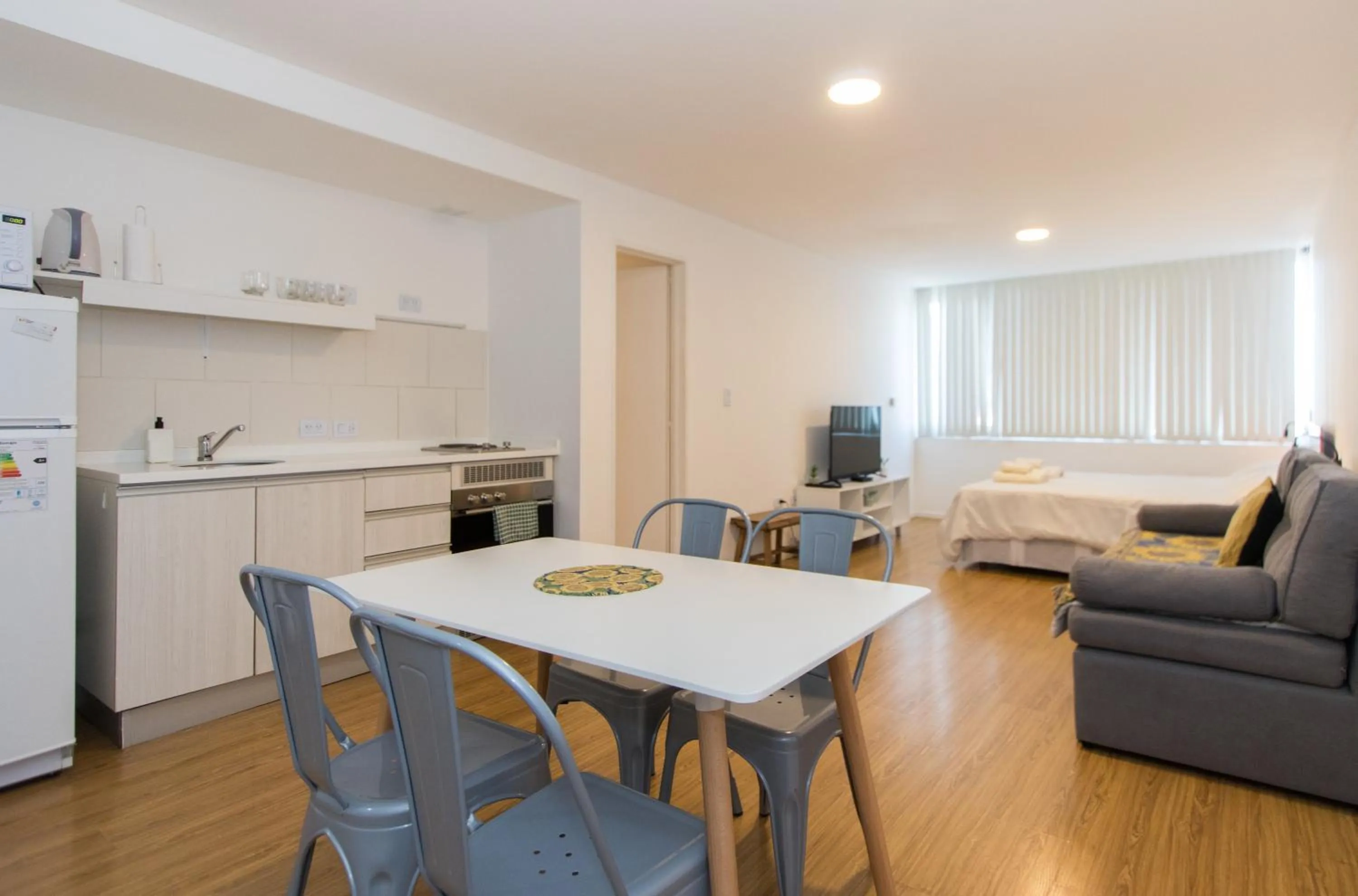 Photo of the whole room in Pacifico Apartamentos