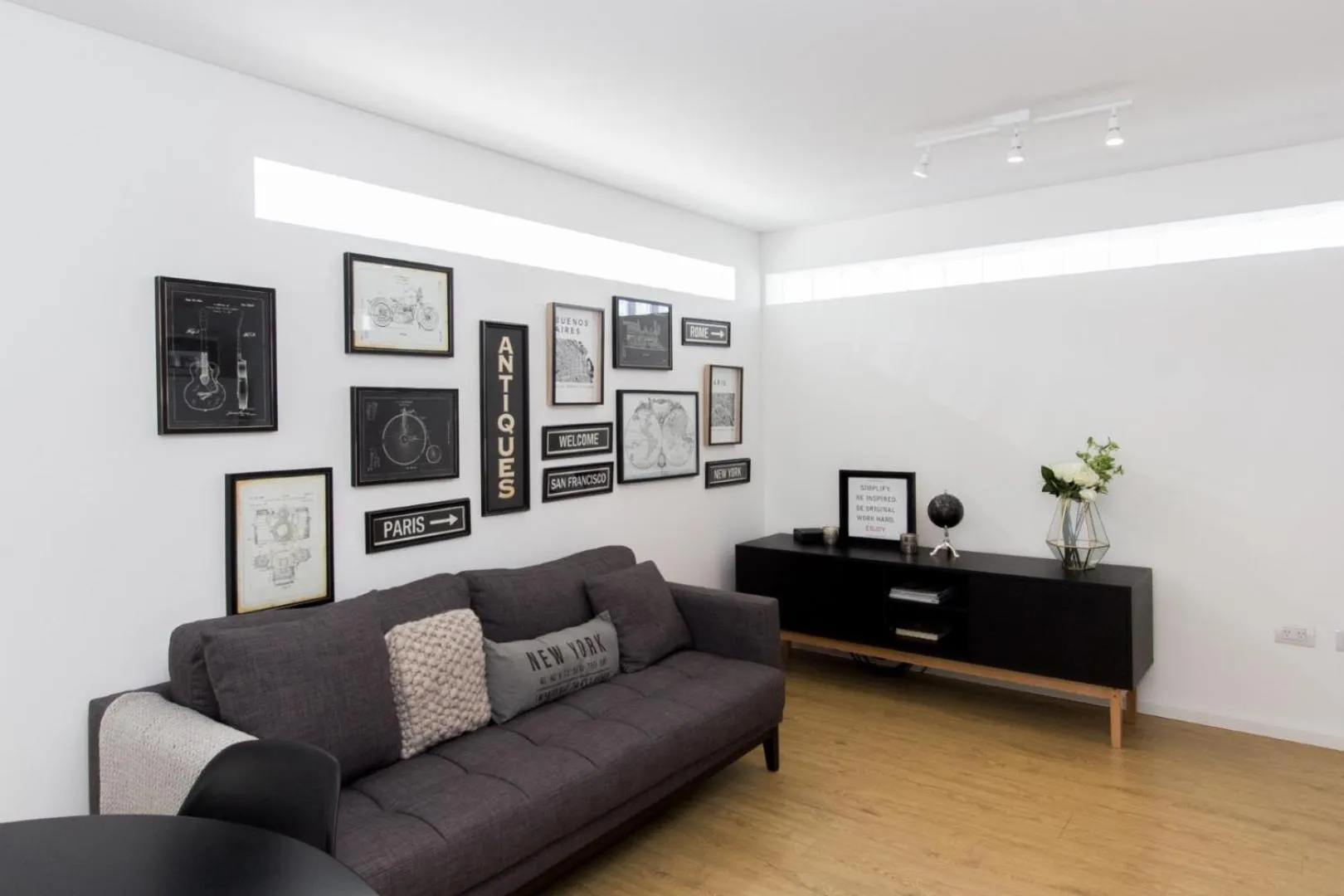 Living room in Pacifico Apartamentos