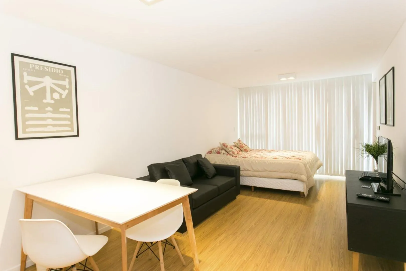 Living room, Bed in Pacifico Apartamentos