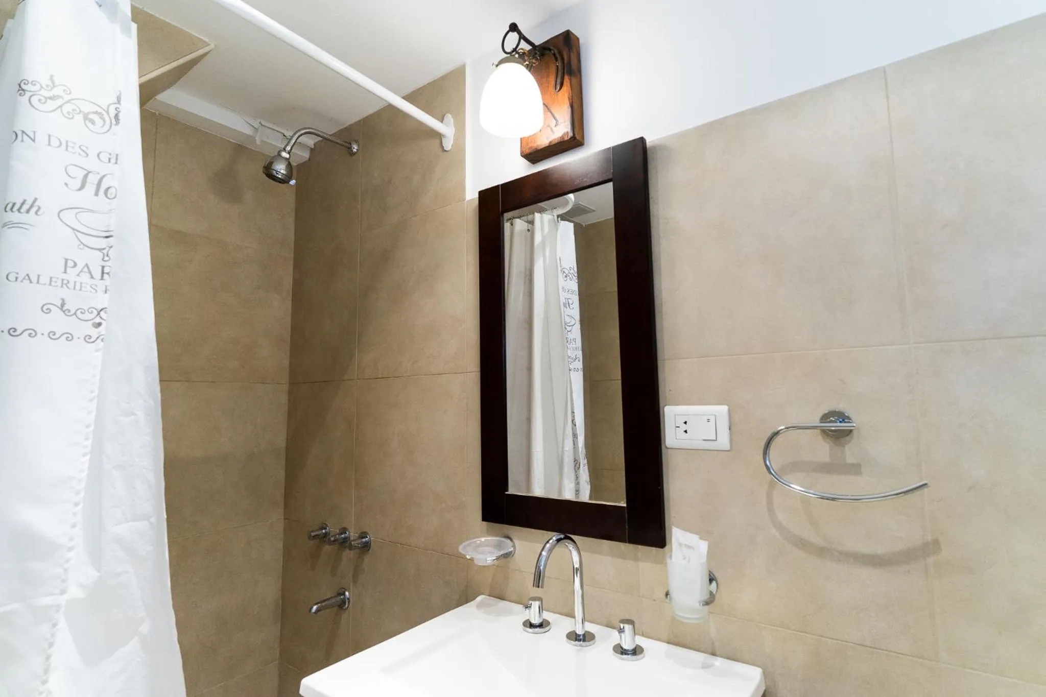 Bathroom in Pacifico Apartamentos