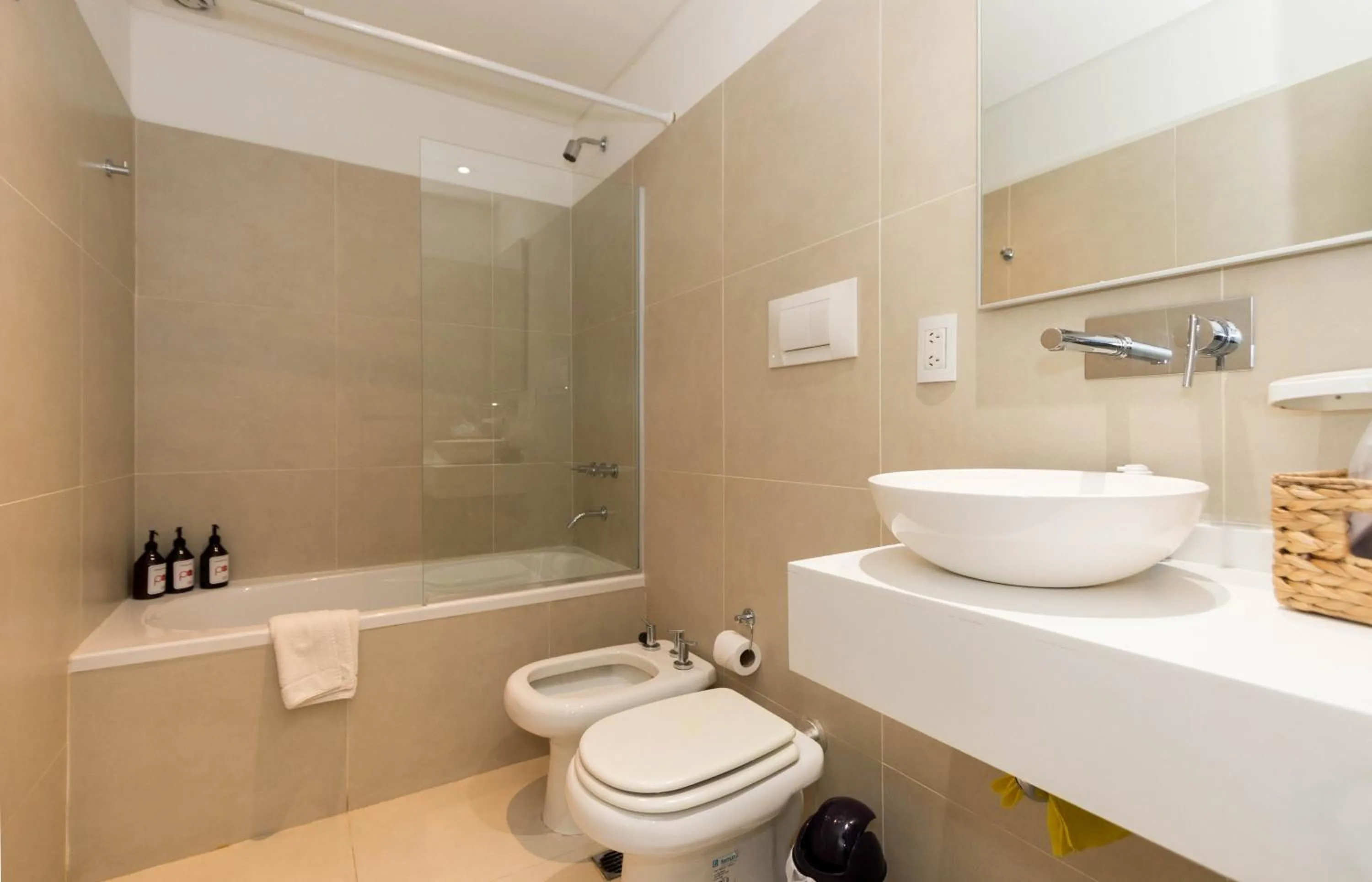 Bathroom in Pacifico Apartamentos