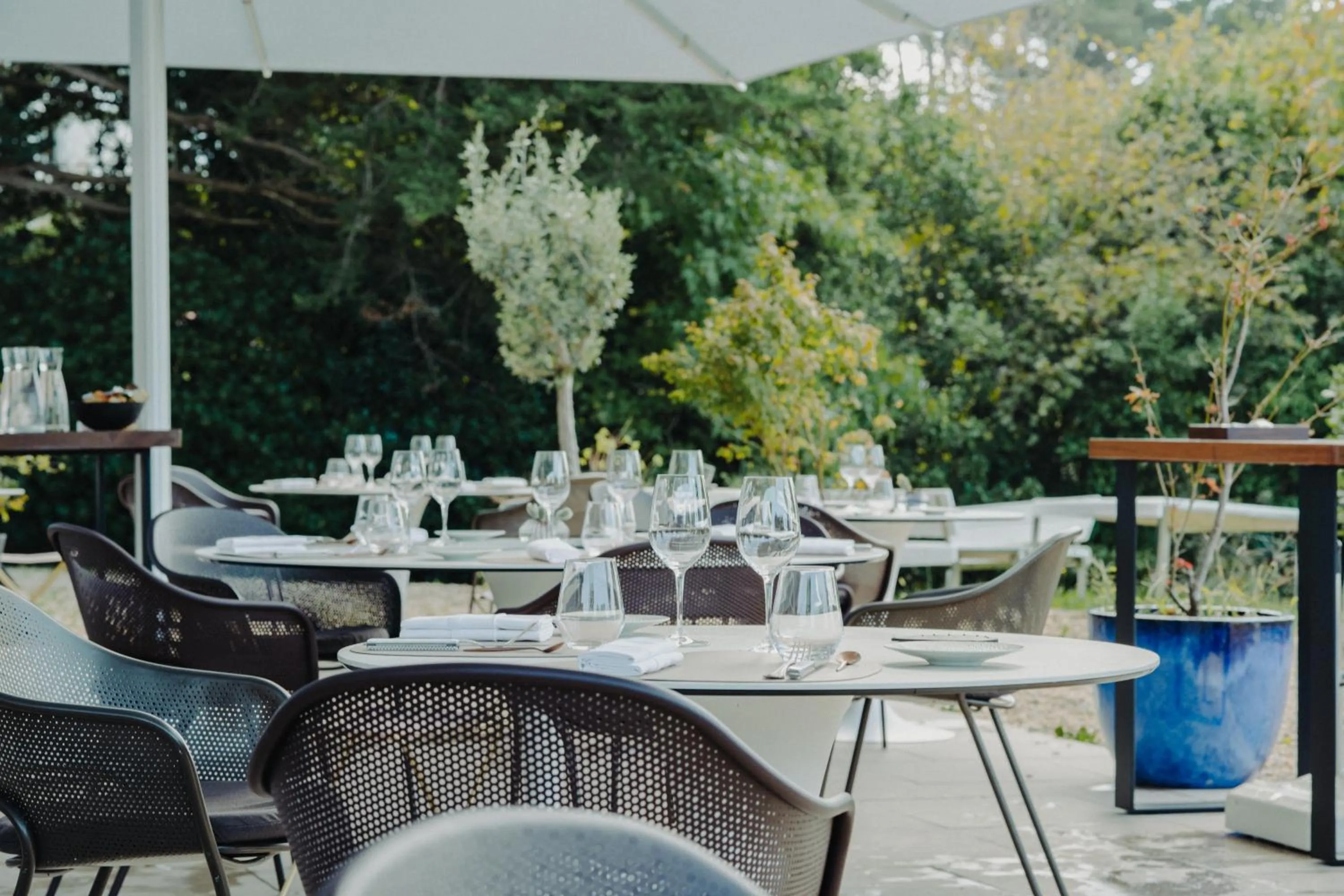 Restaurant/places to eat in Hôtel Briketenia