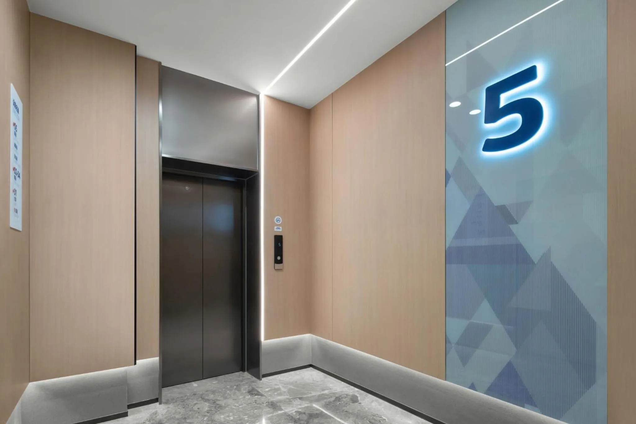 Lobby or reception in Holiday Inn Express Harbin Central Avenue by IHG