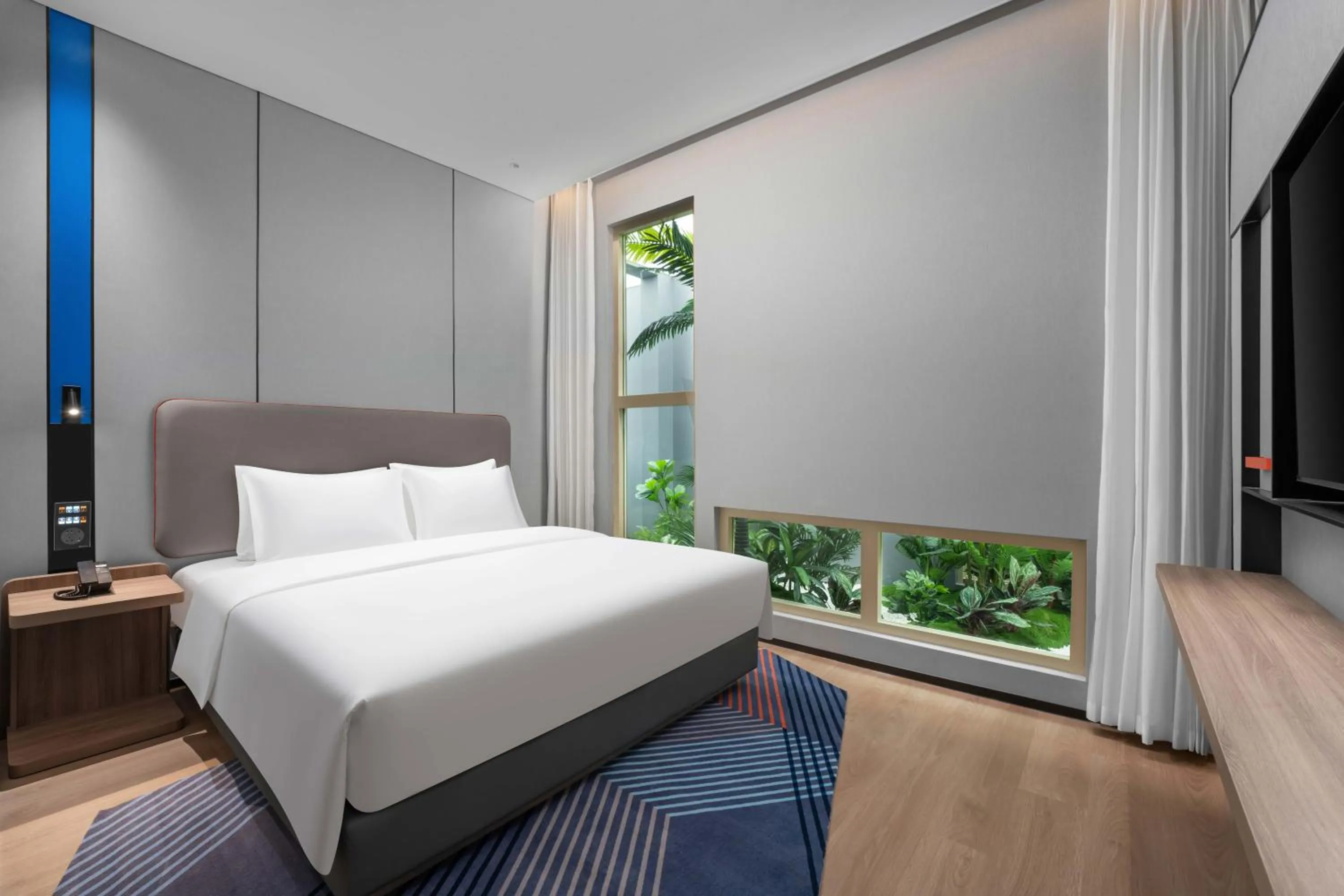 Bed in Holiday Inn Express Harbin Central Avenue by IHG