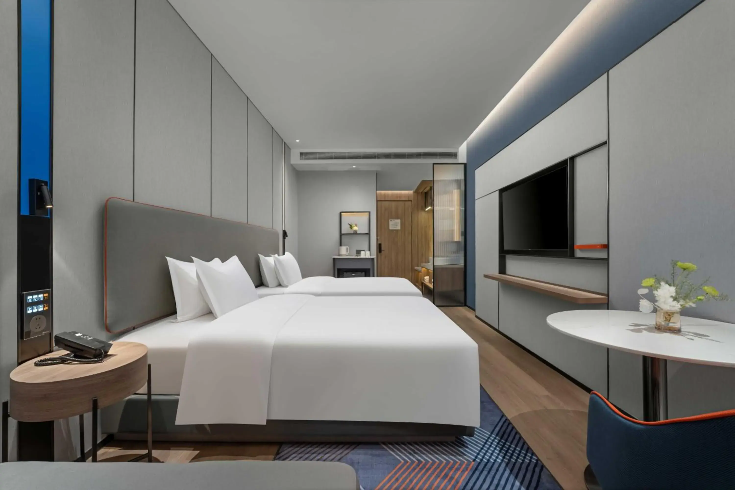 Bed in Holiday Inn Express Harbin Central Avenue by IHG Bed in Holiday Inn Express Harbin Central Avenue by IHG