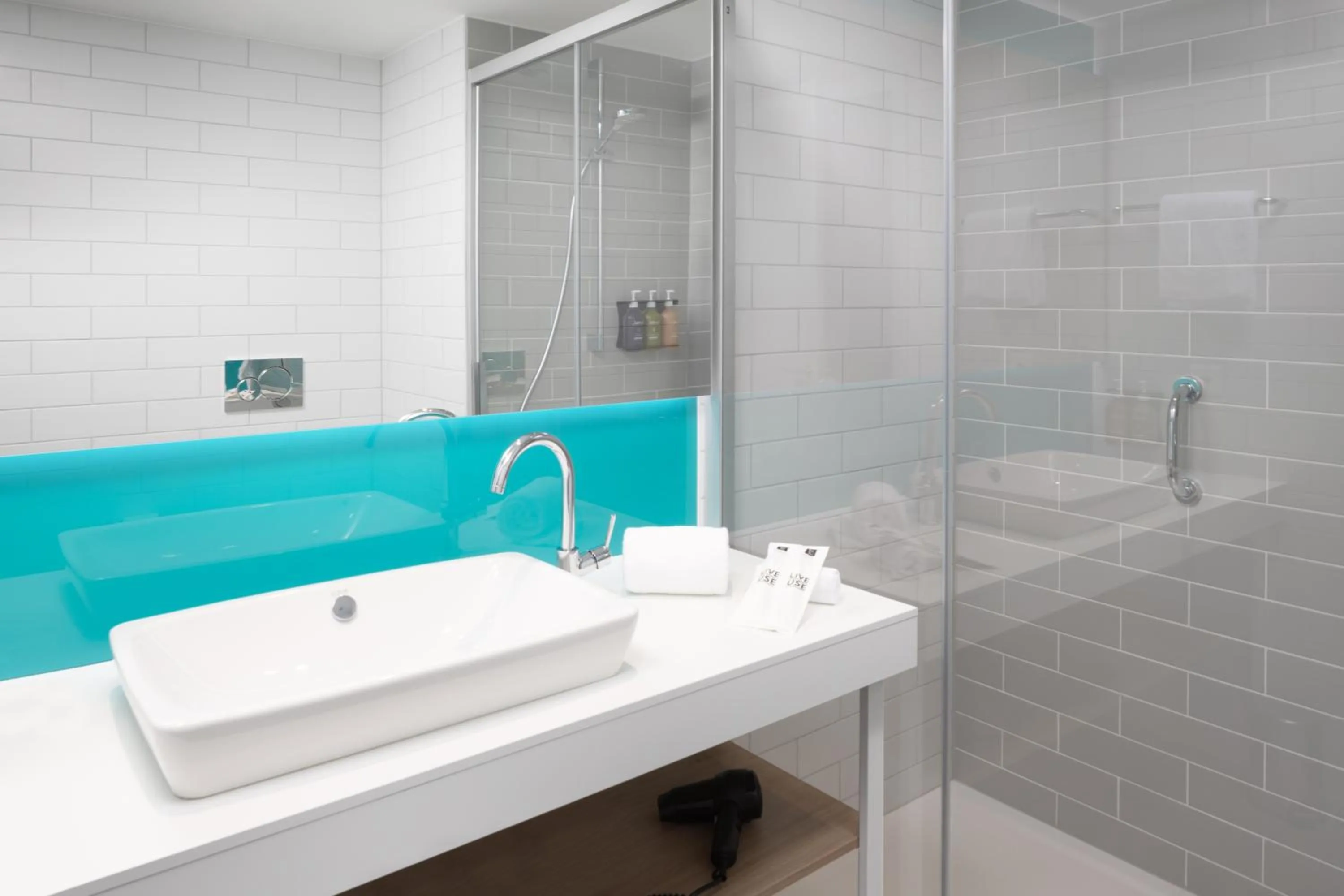 Bedroom in Holiday Inn Express & Suites Sion by IHG