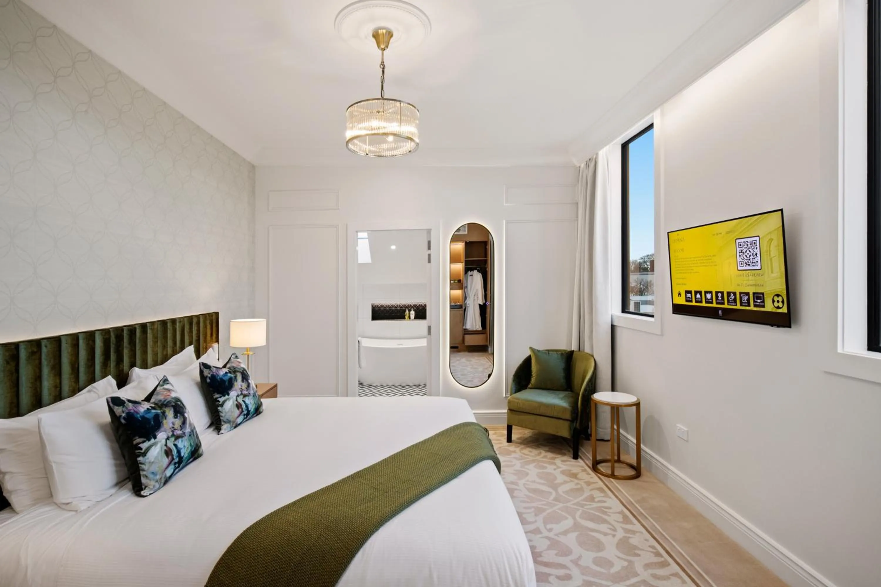 Bed in The Clements Hotel