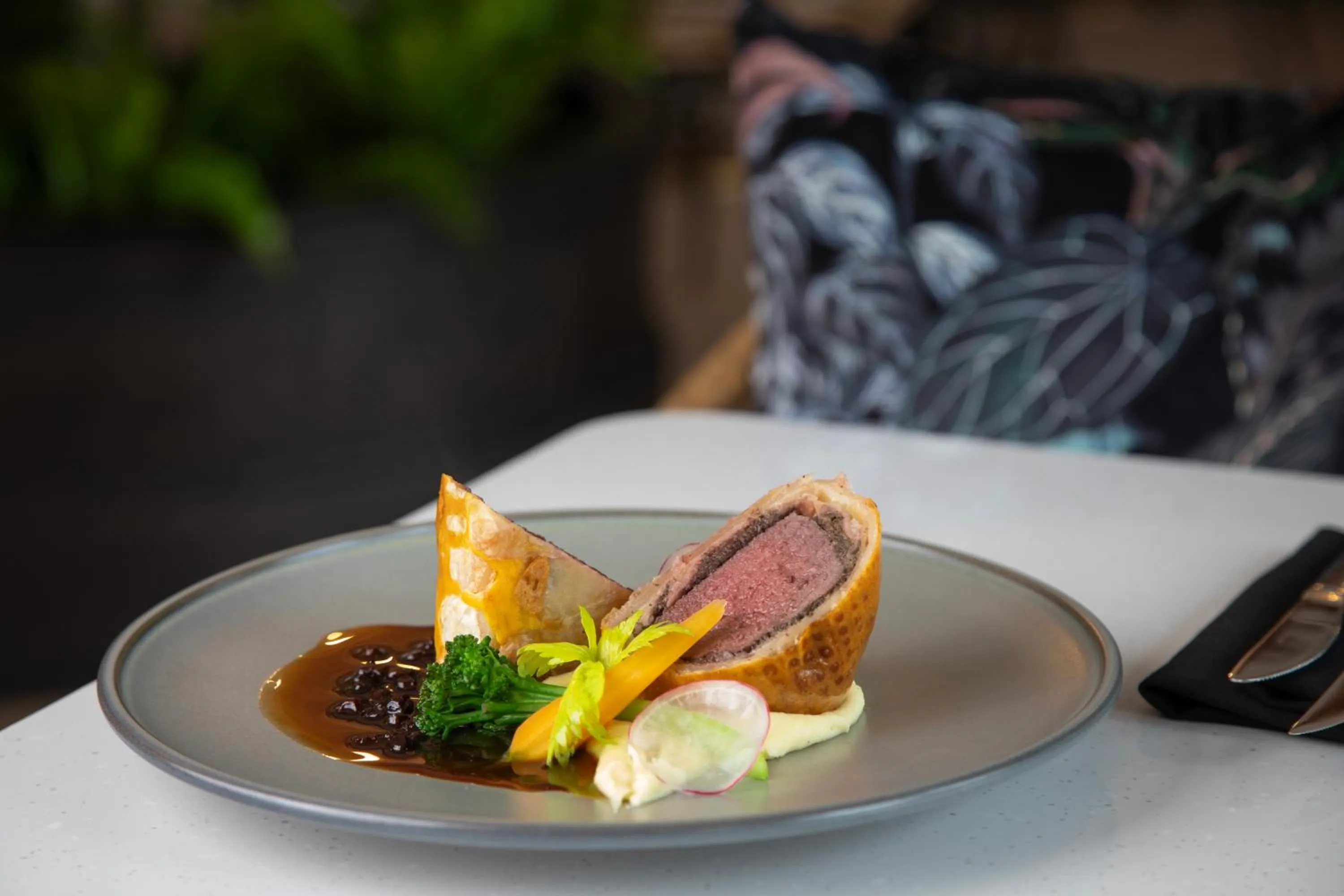 Restaurant/places to eat in The Clements Hotel