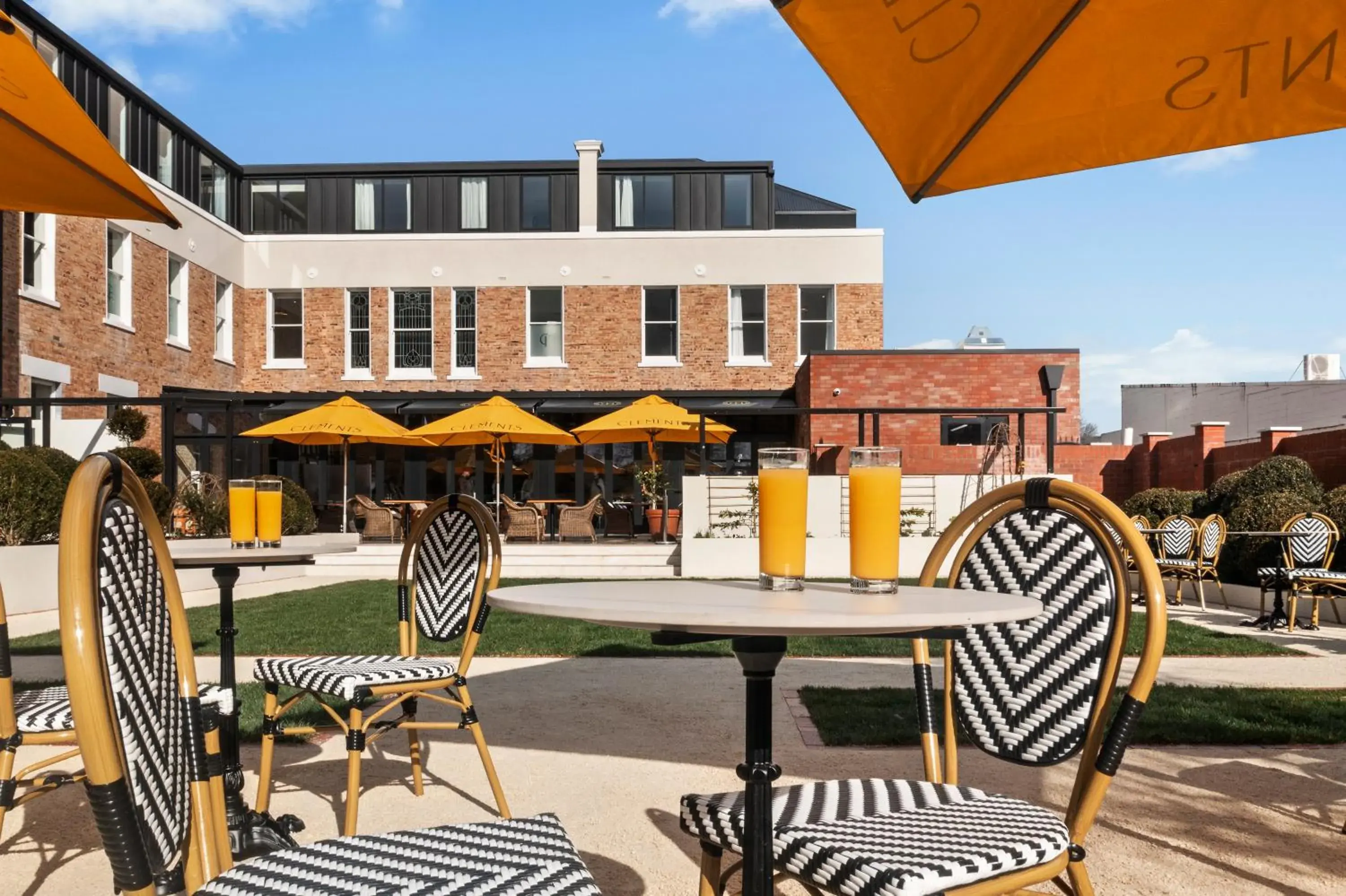 Restaurant/places to eat in The Clements Hotel Restaurant/places to eat in The Clements Hotel