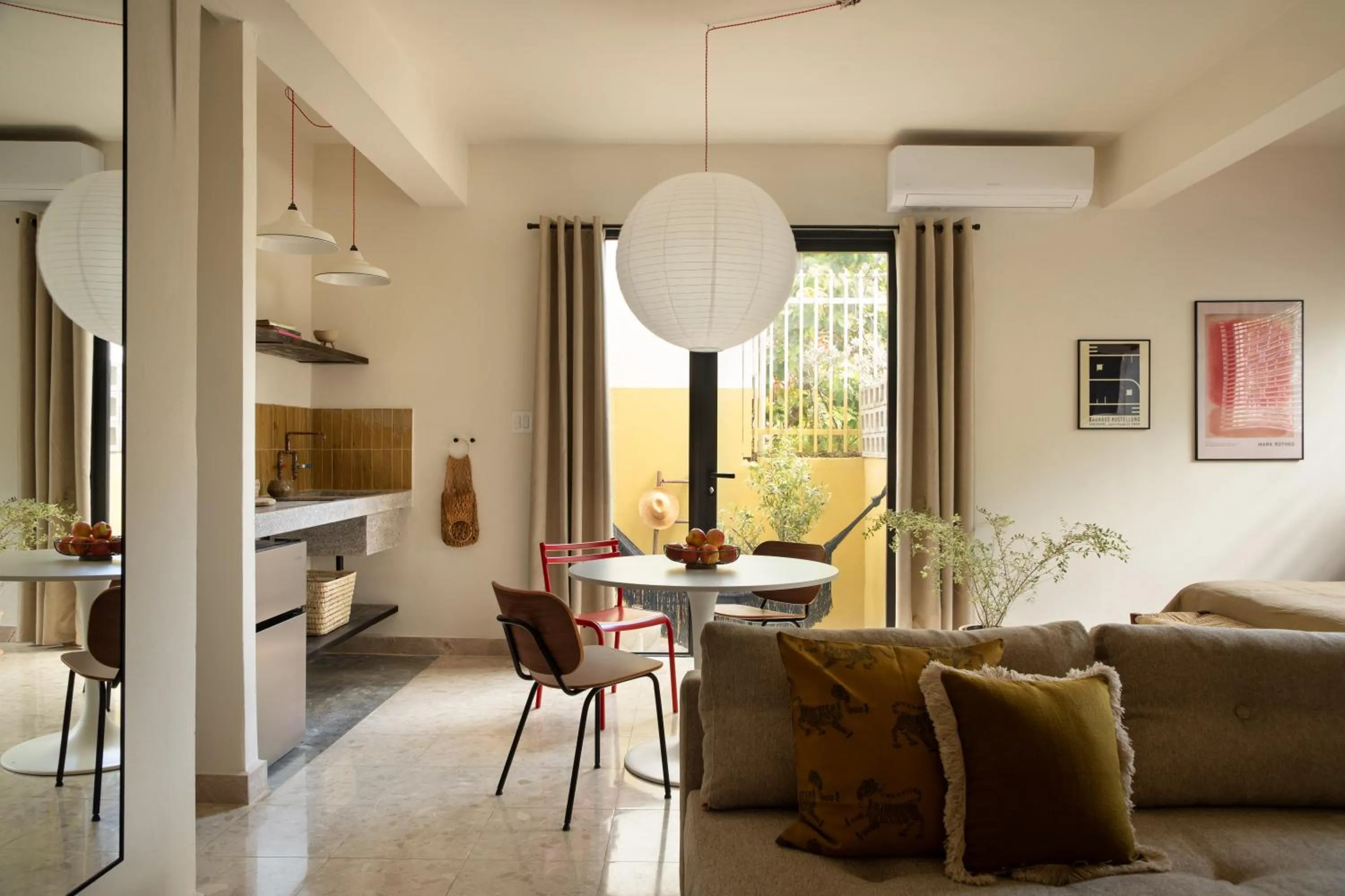 Living room in MARU by DW