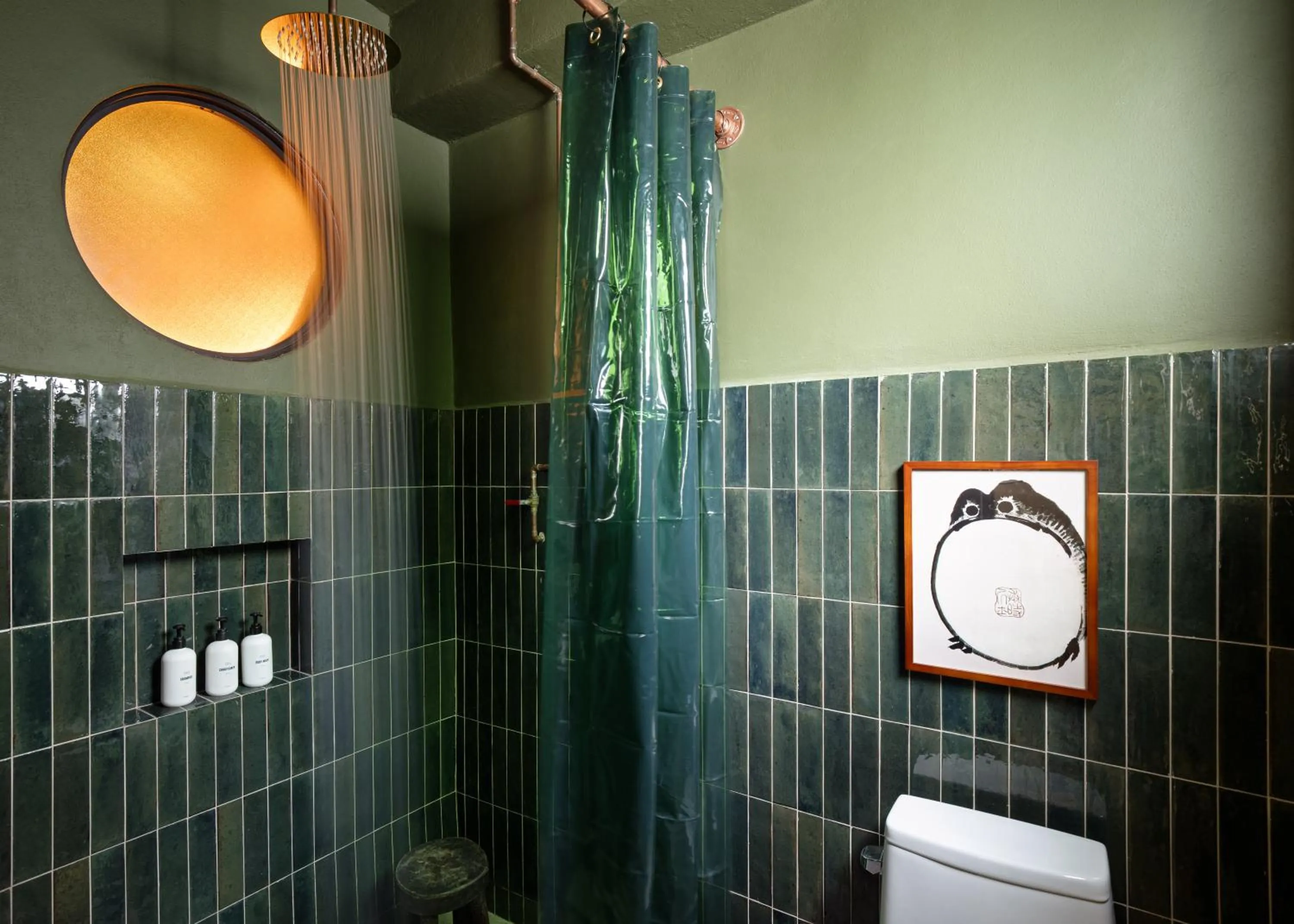 Bathroom in MARU by DW