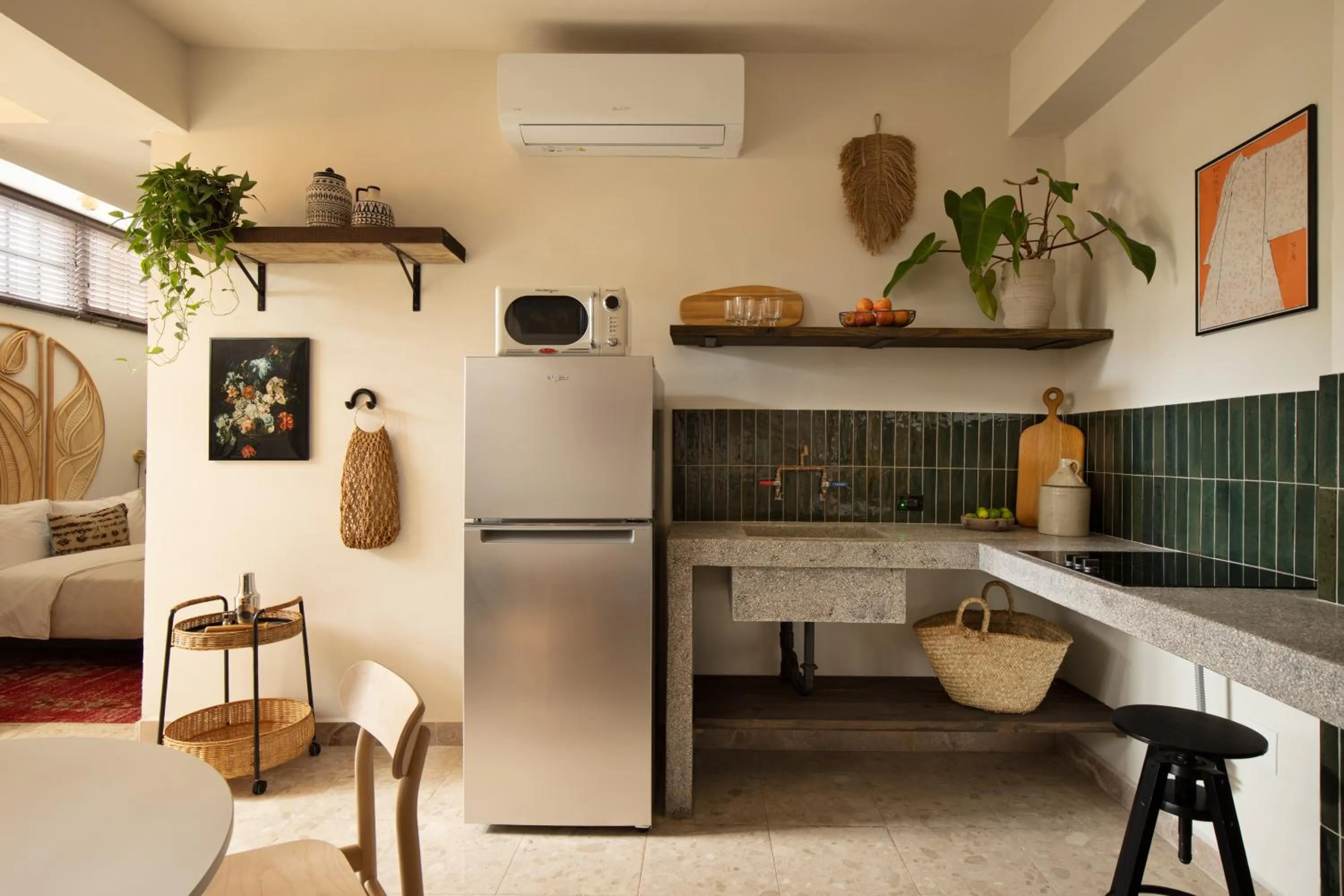 Kitchen or kitchenette in MARU by DW