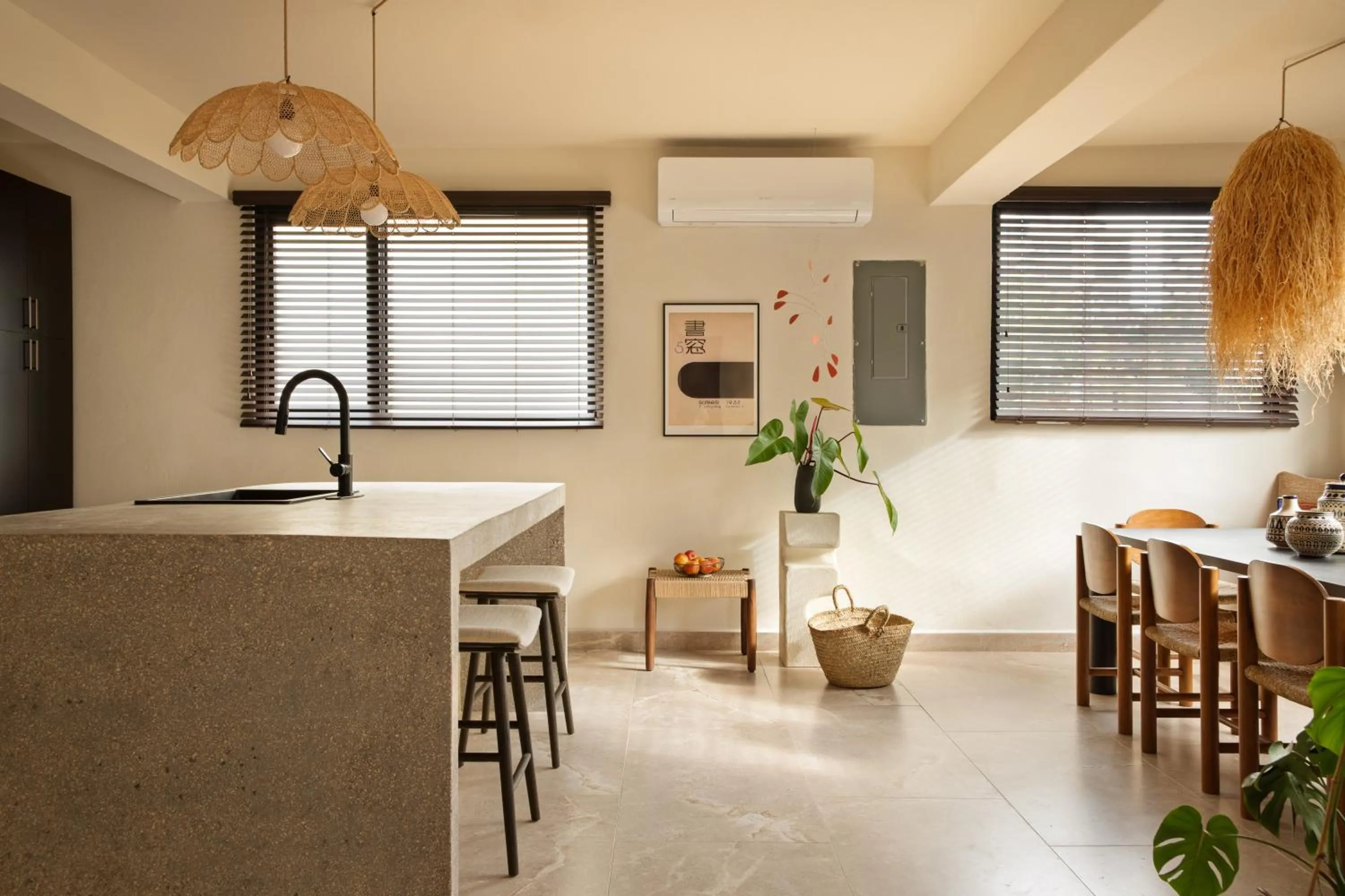 Dining area in MARU by DW