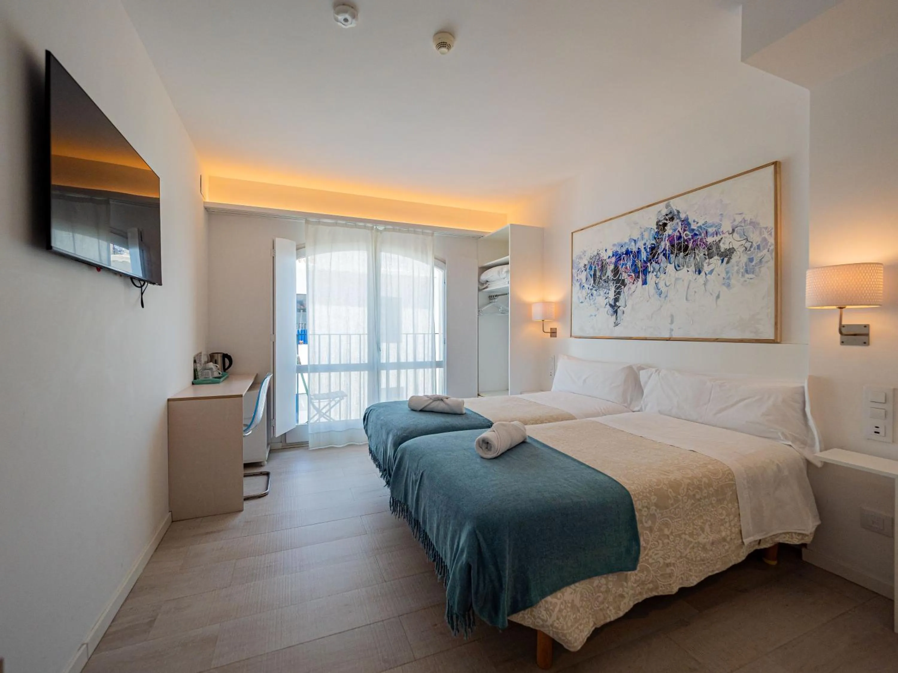 Photo of the whole room, Bed in Hostal Marina Cadaqués