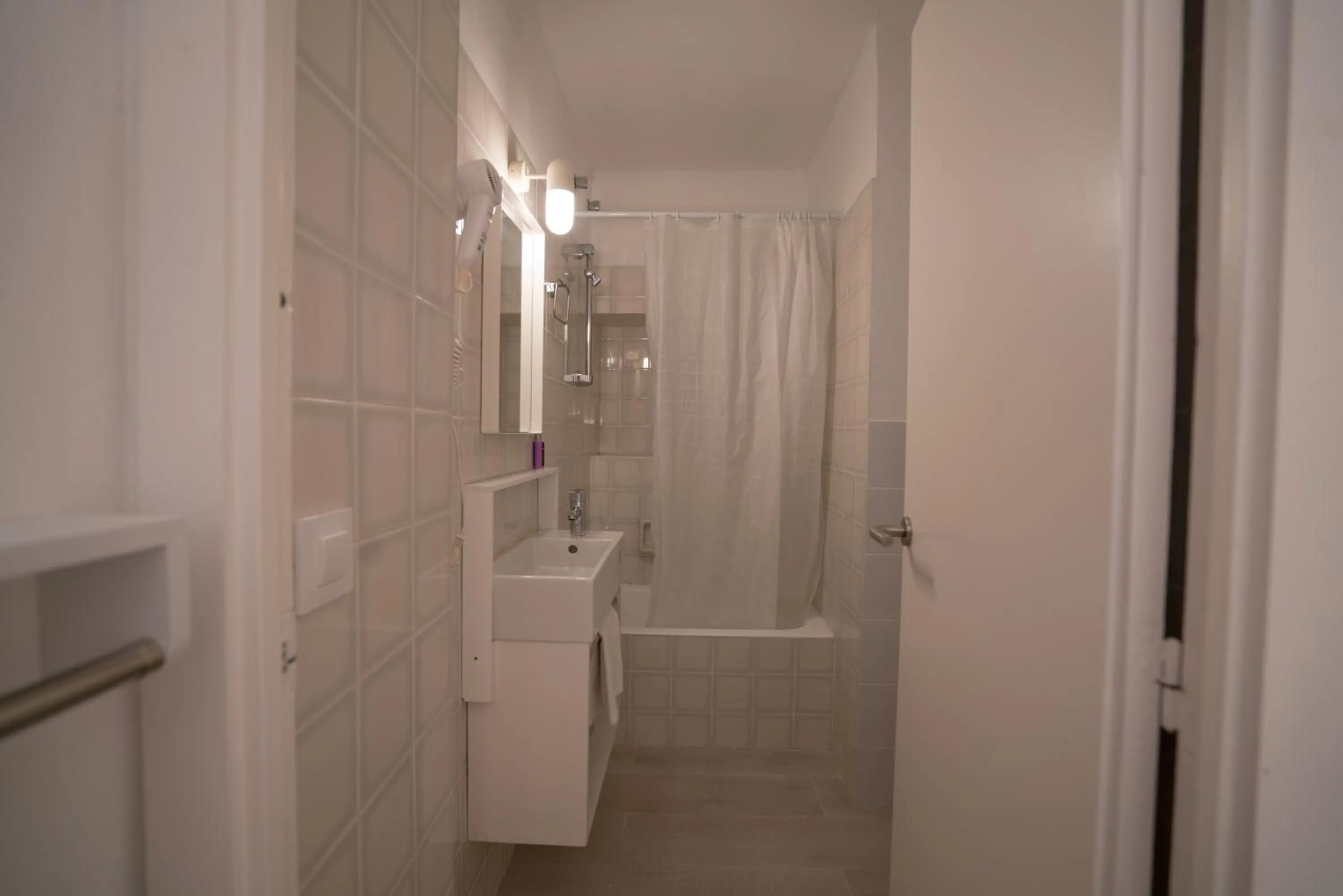 Bathroom in Hostal Marina Cadaqués