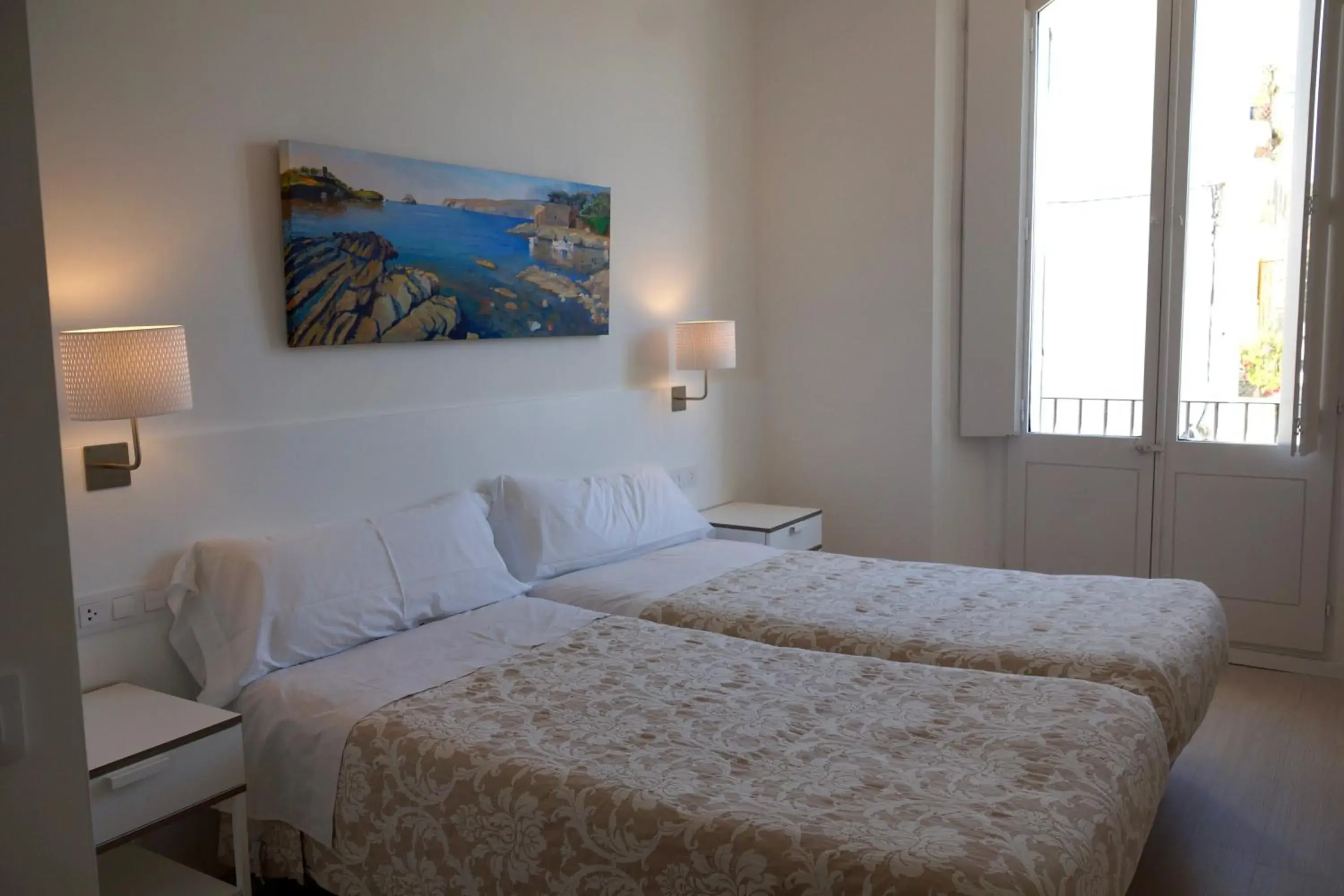 Double or Twin Room with Terrace in Hostal Marina Cadaqués Double or Twin Room with Terrace in Hostal Marina Cadaqués