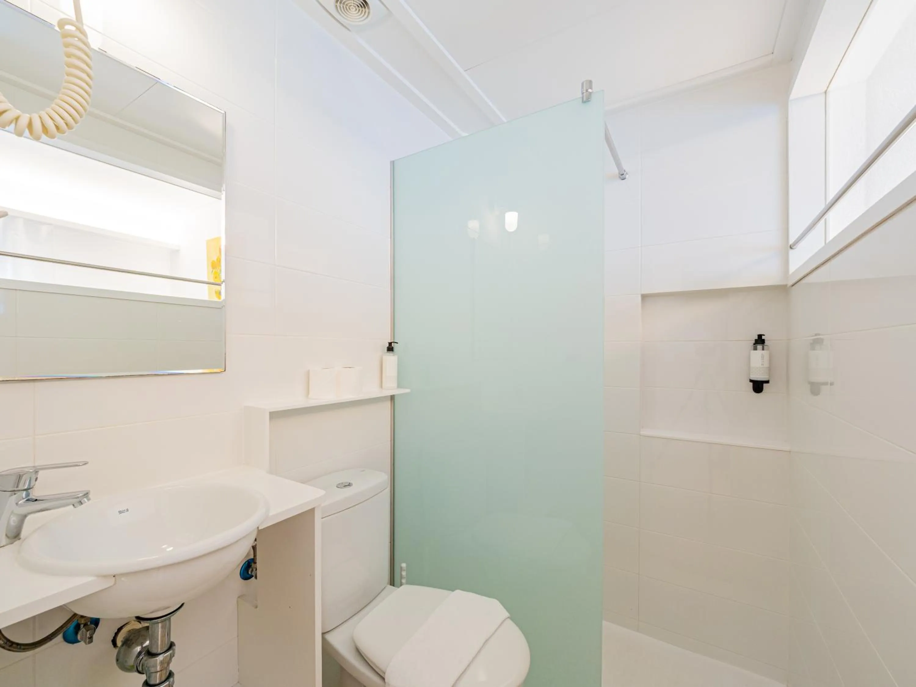 Shower in Hostal Marina Cadaqués