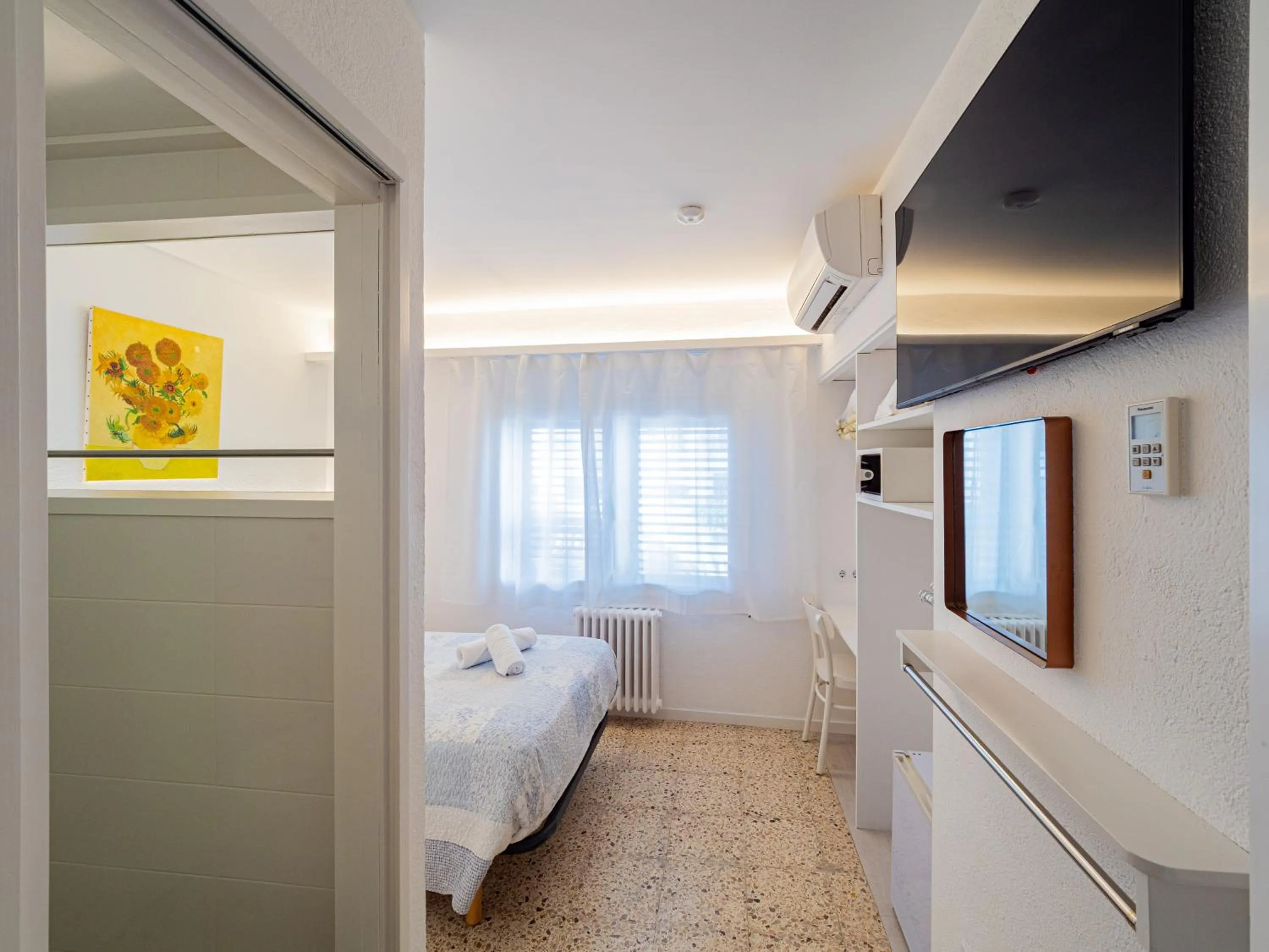 Bed in Hostal Marina Cadaqués