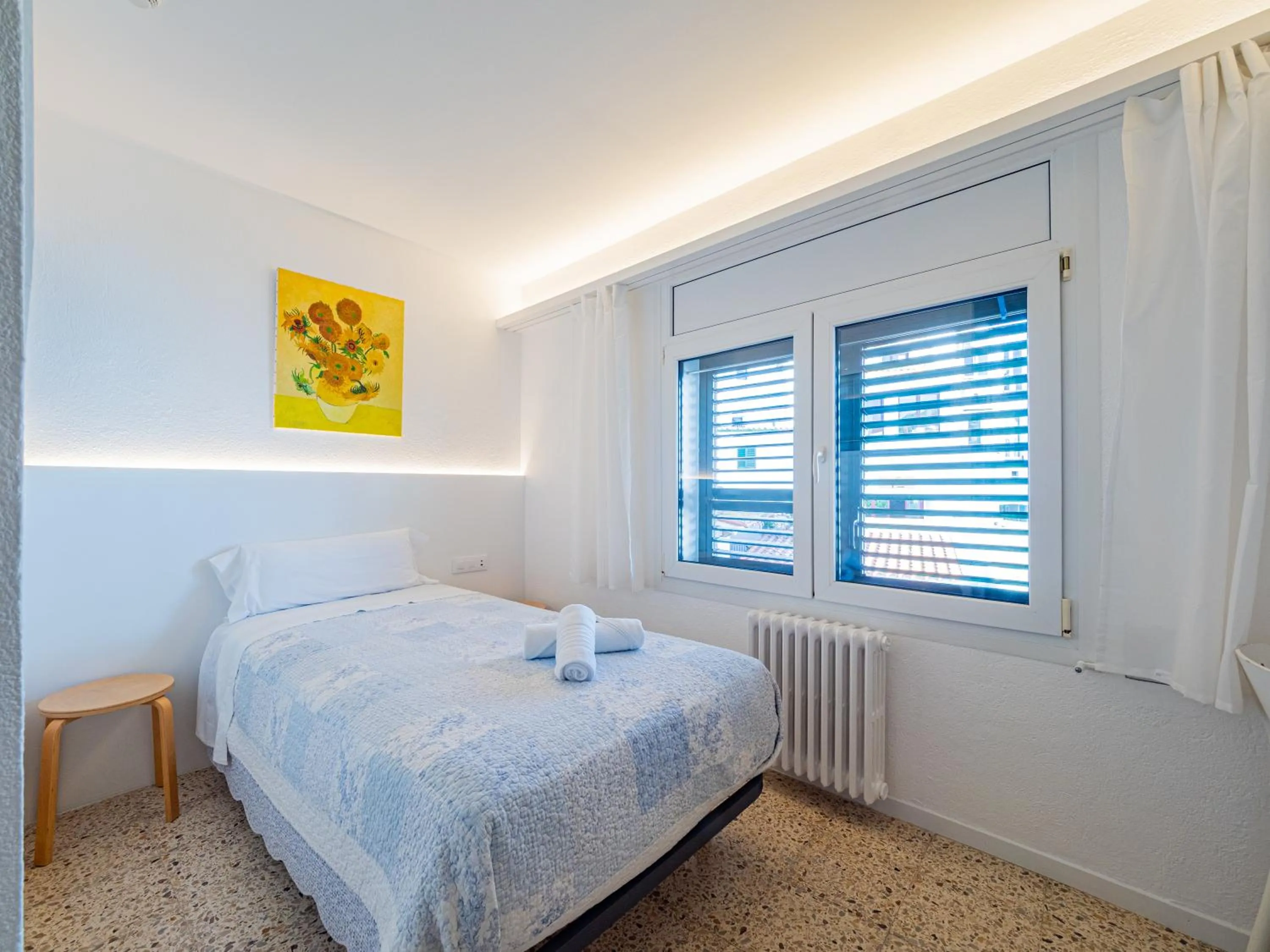 Bedroom, Bed in Hostal Marina Cadaqués