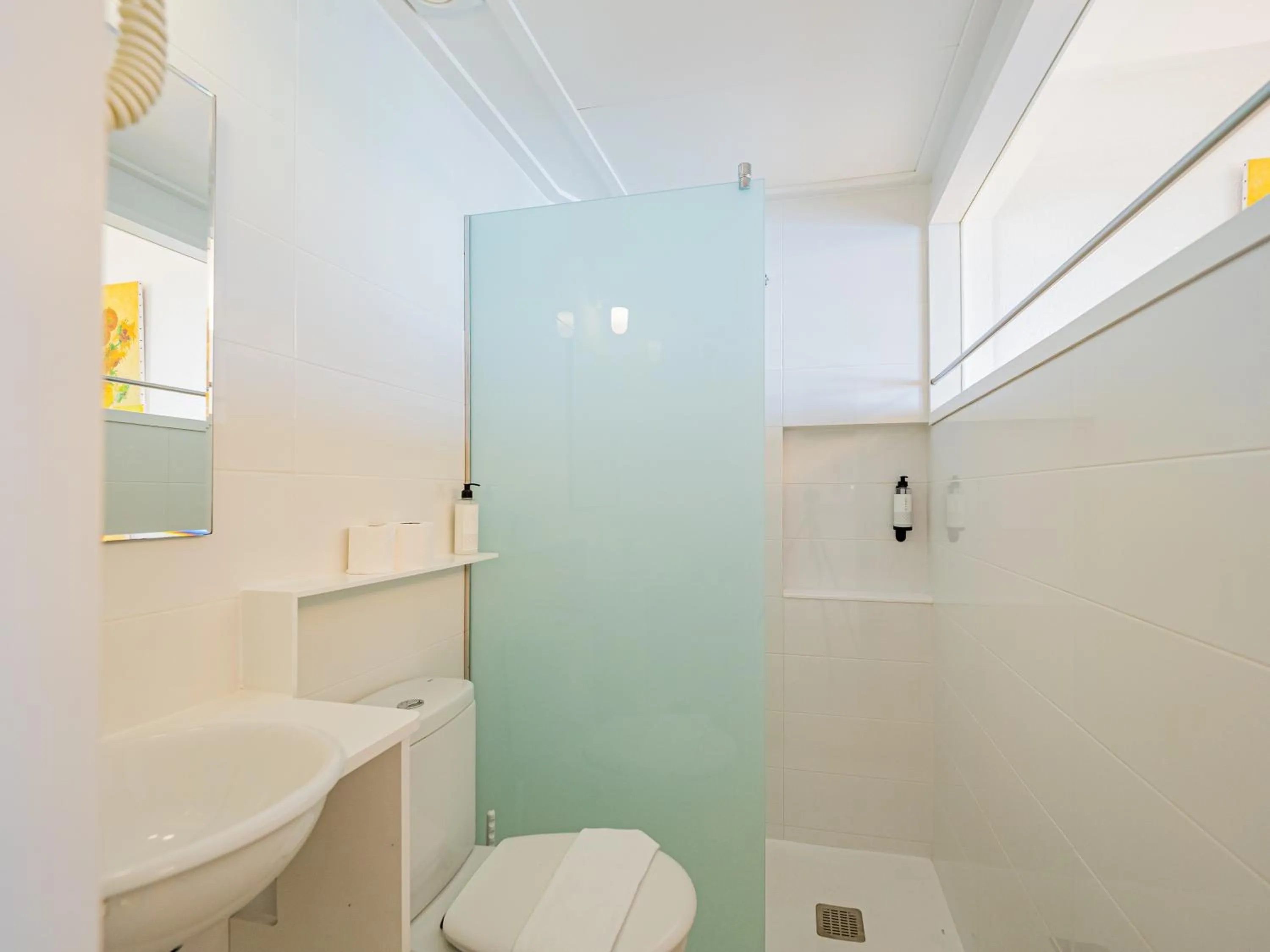 Shower in Hostal Marina Cadaqués