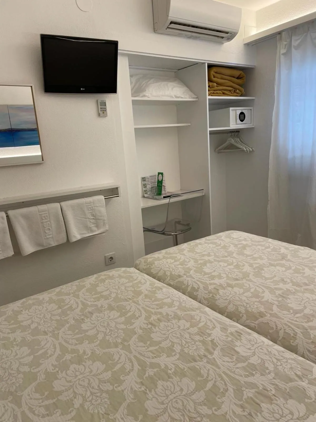 Bed in Hostal Marina Cadaqués