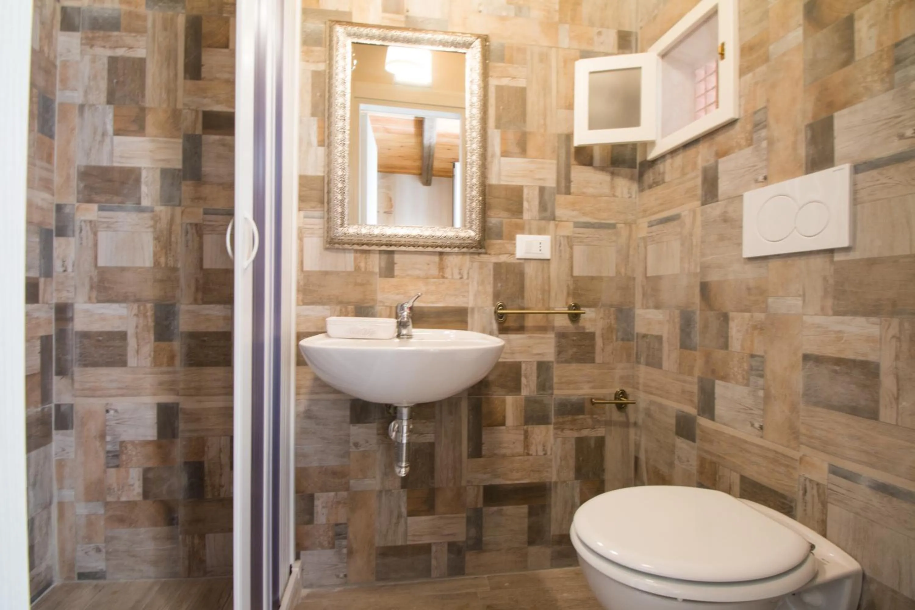 Bathroom in HolidayMonopoli