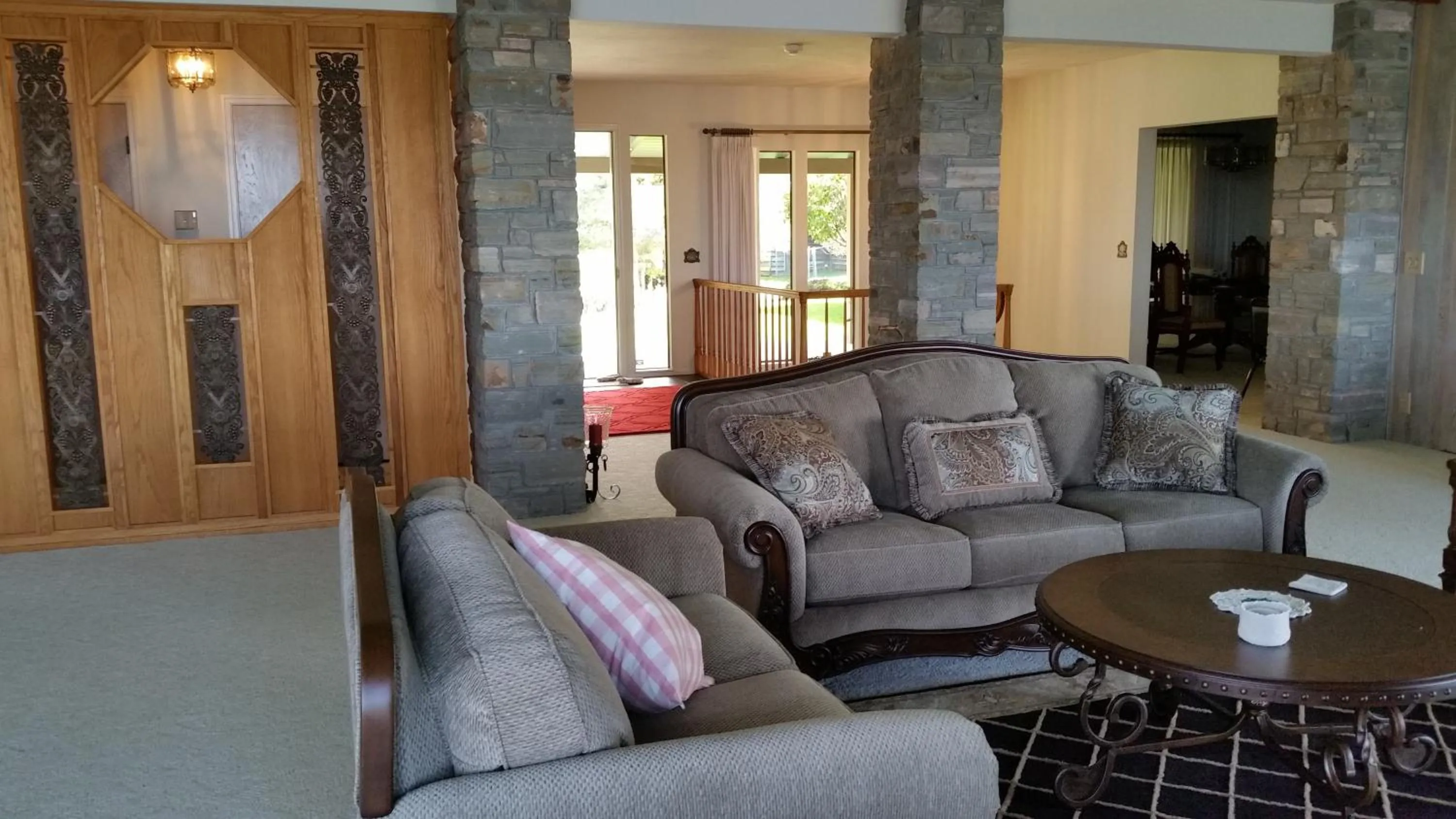 Communal lounge/ TV room in Arky's B&B