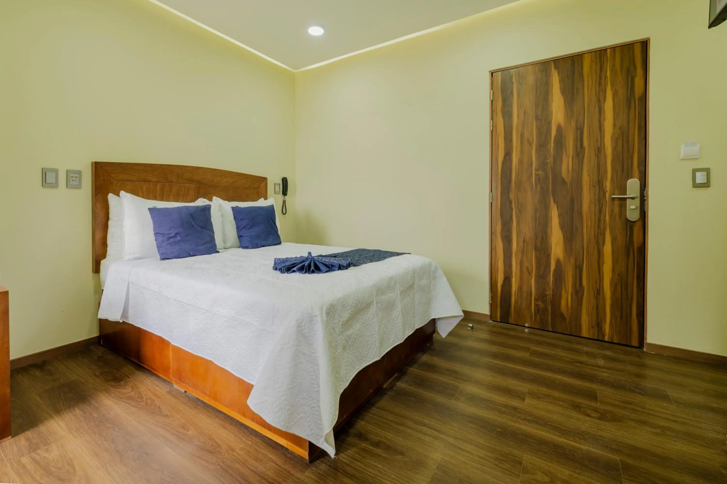 Bedroom, Bed in MC HOTEL Saldarriaga Querétaro