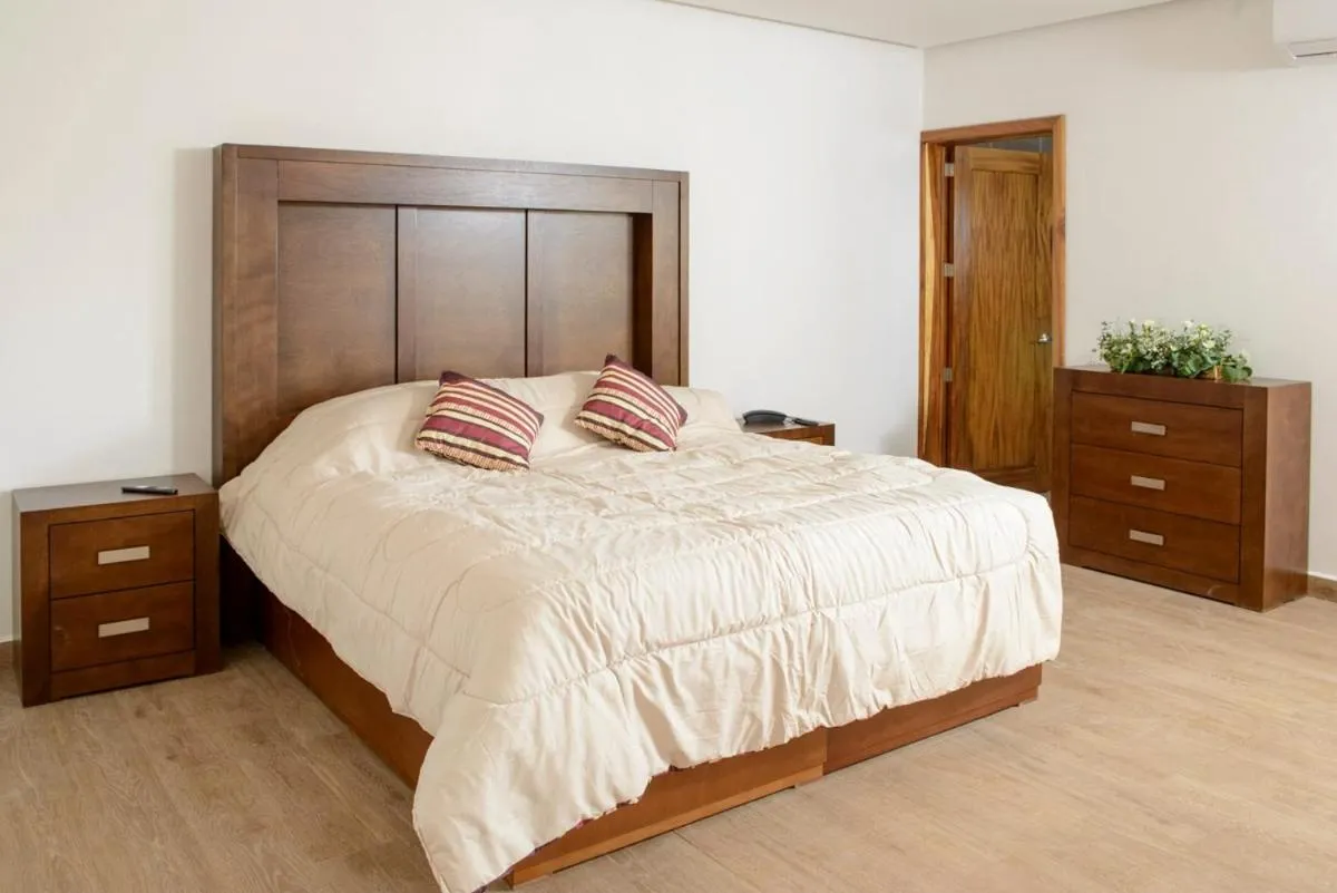 Bedroom, Bed in MC HOTEL Saldarriaga Querétaro