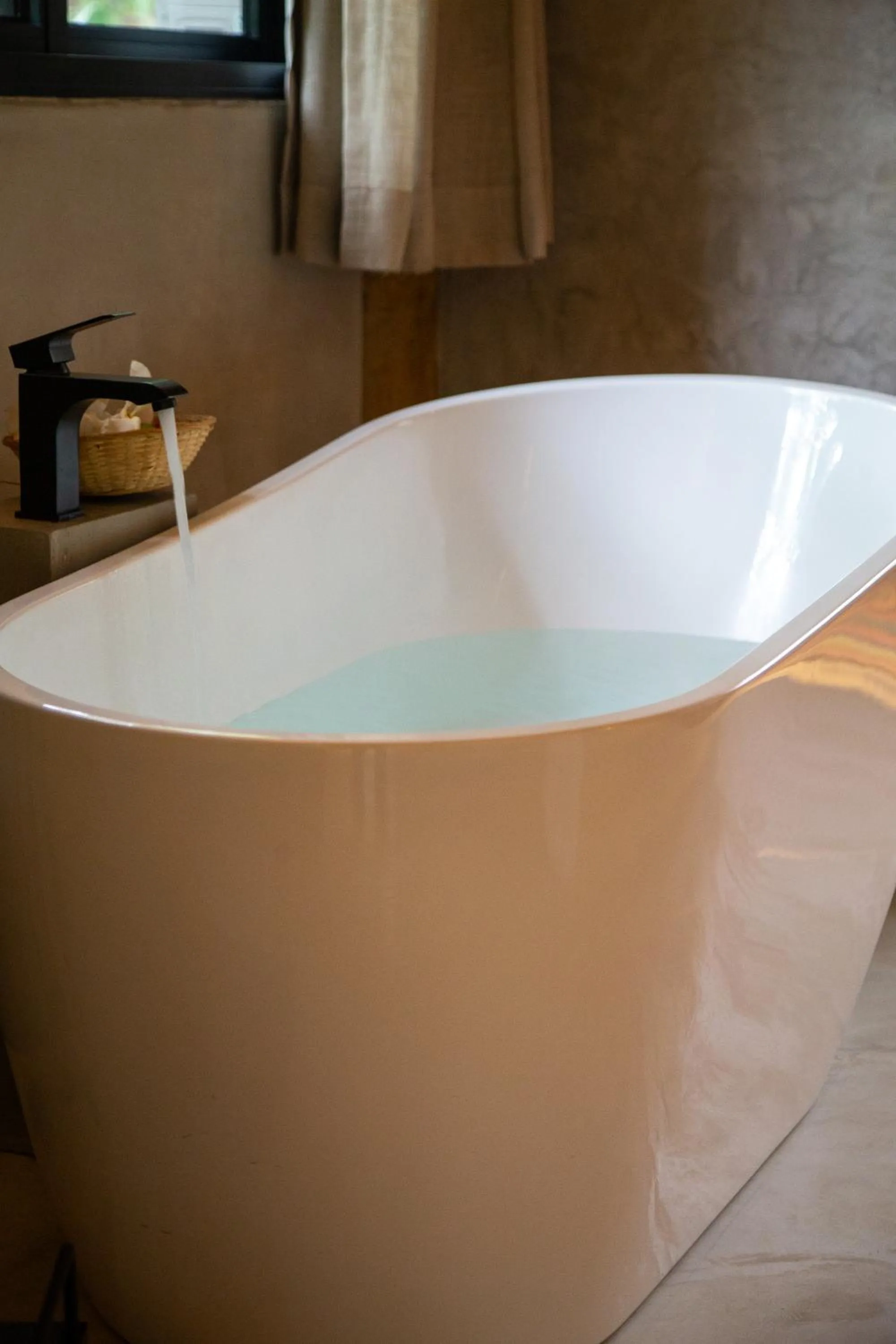 Bath in Smart Hotel Pousada Reserva Camburi