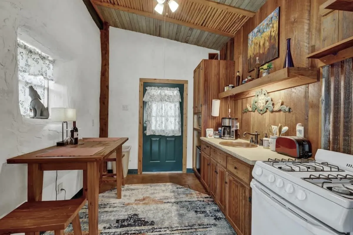 Kitchen or kitchenette in Sonora Casita Hot-Tub + Nandina Cottage Hot-Tub