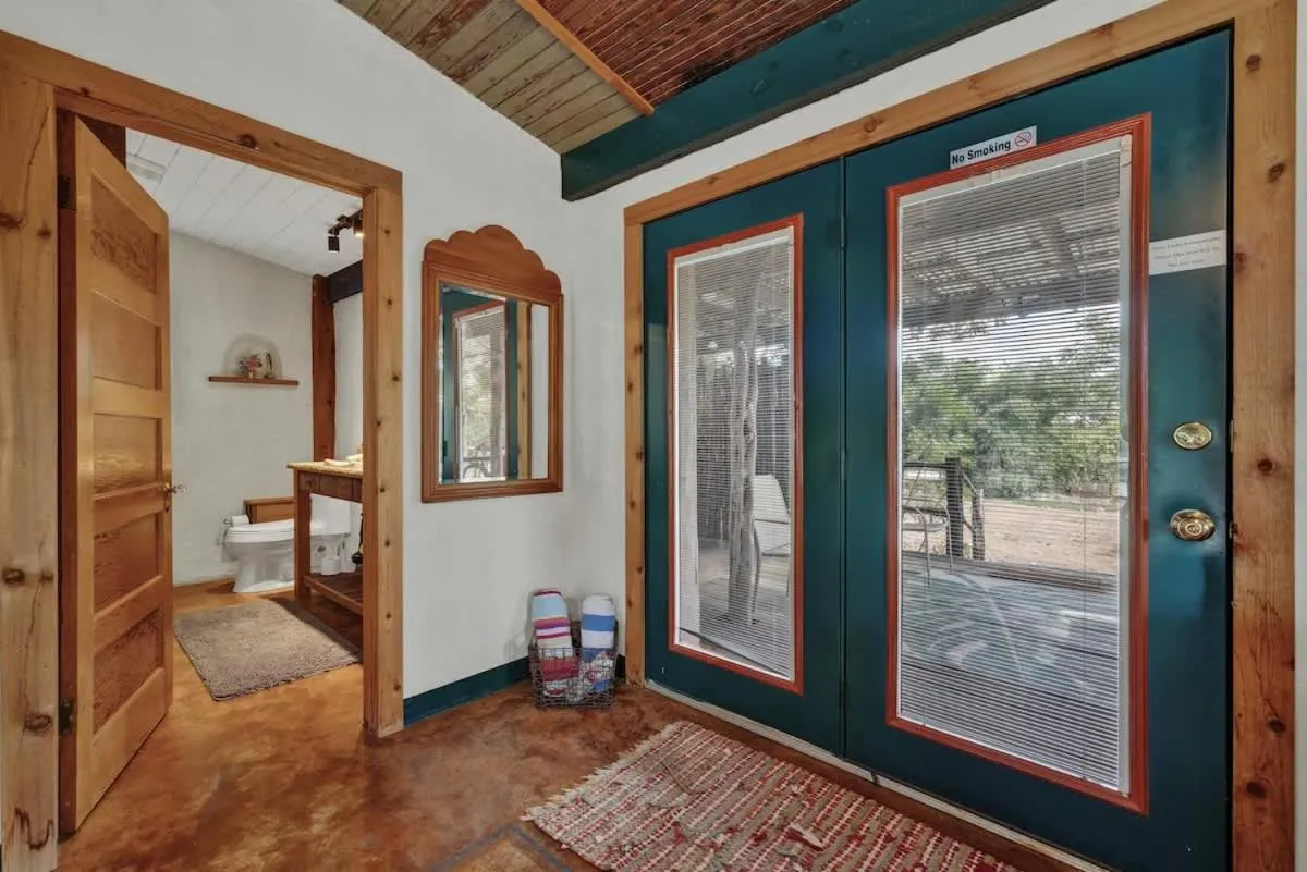 Property building in Sonora Casita Hot-Tub + Nandina Cottage Hot-Tub