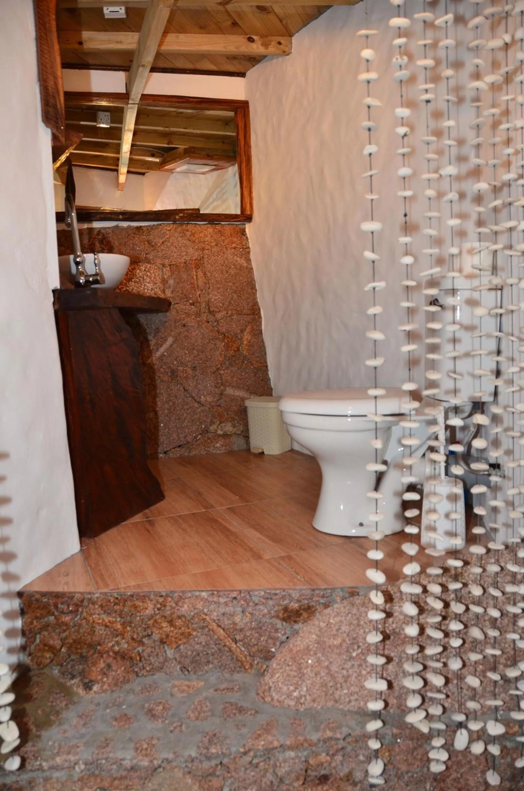 Bathroom in Kaz Ladouceur