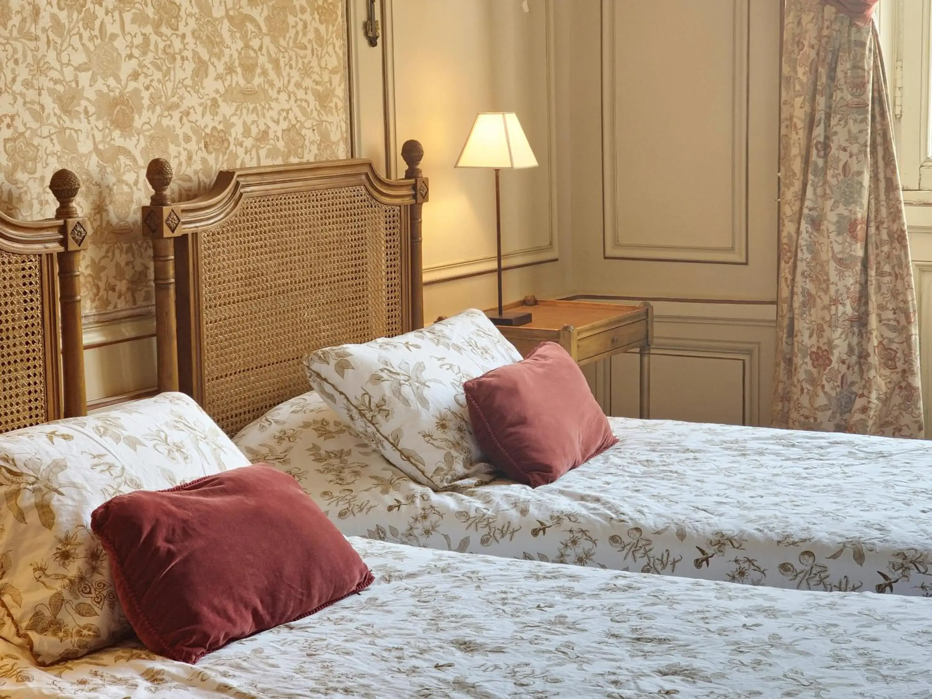 Twin Room with Garden View in Château de Craon Twin Room with Garden View in Château de Craon