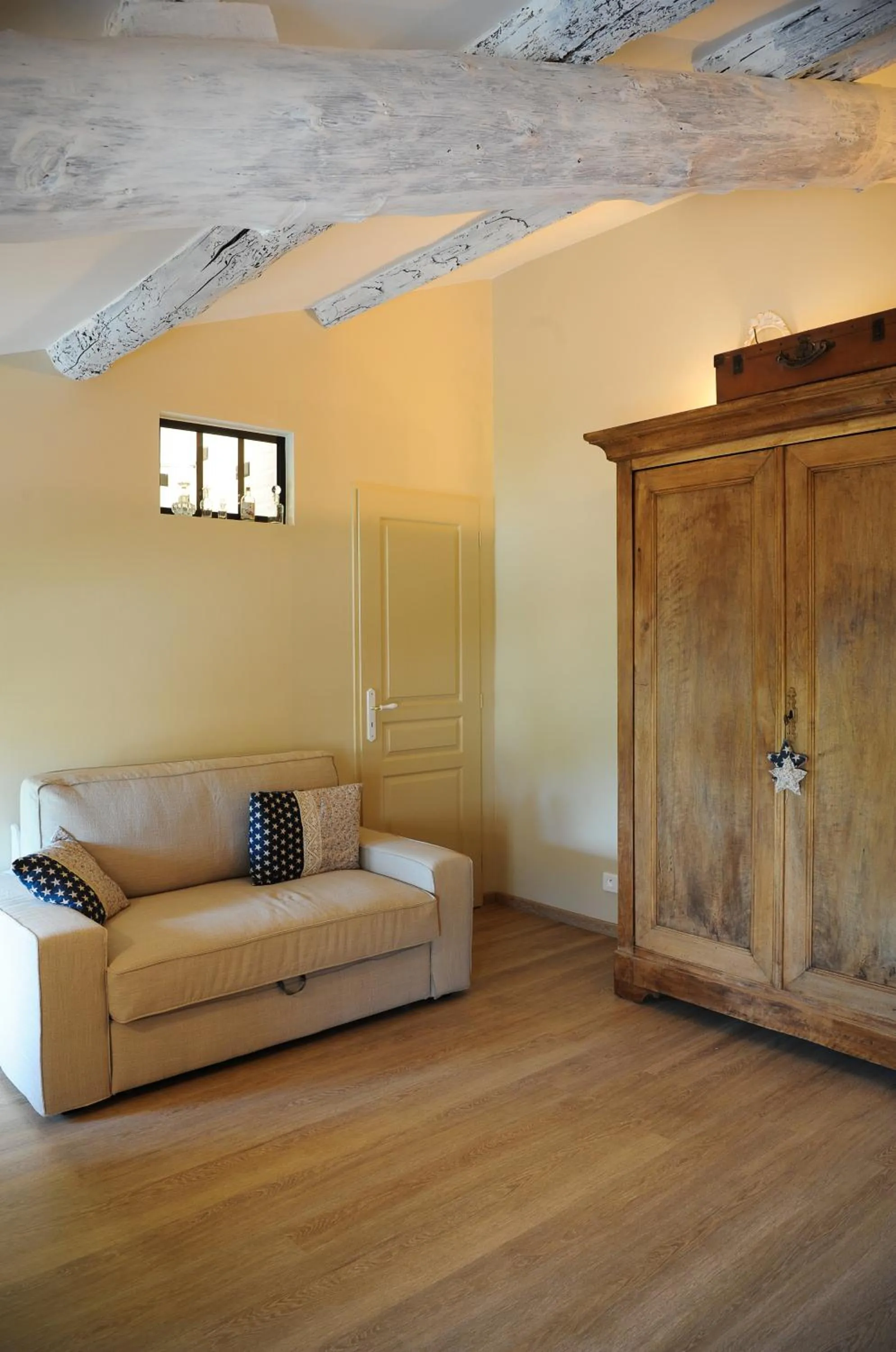 Living room in CHAMBRES D'HÔTES L'Oréliane en Provence Adults Only