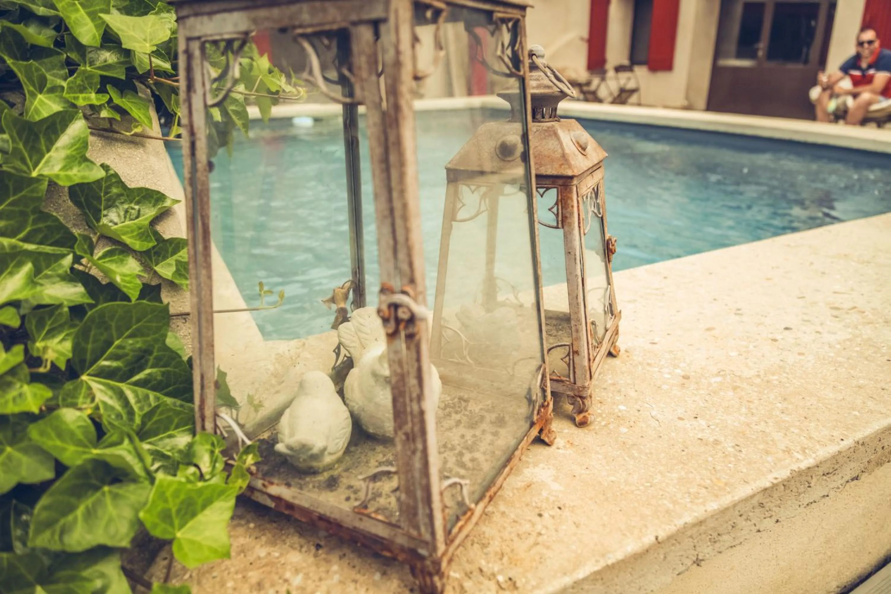 Swimming pool in CHAMBRES D'HÔTES L'Oréliane en Provence Adults Only