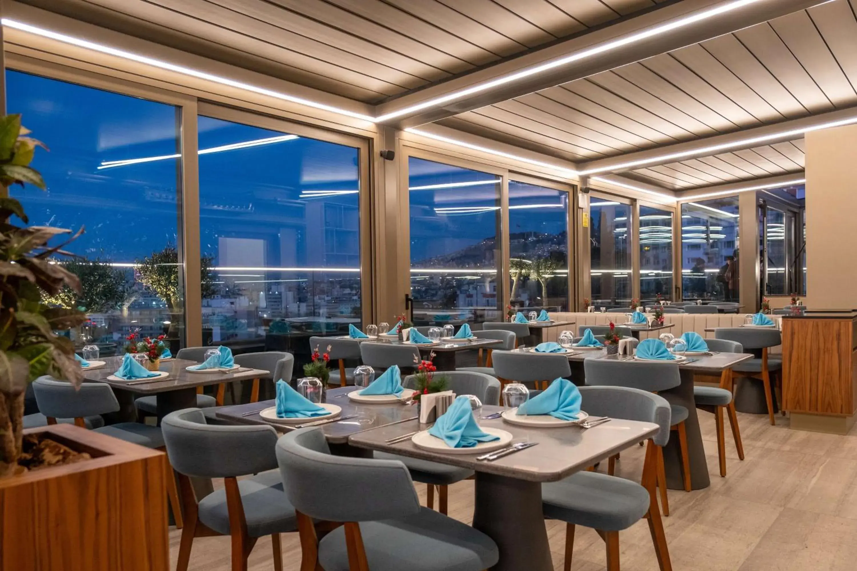 Restaurant/places to eat in Best Western Plus Hotel Konak Restaurant/places to eat in Best Western Plus Hotel Konak