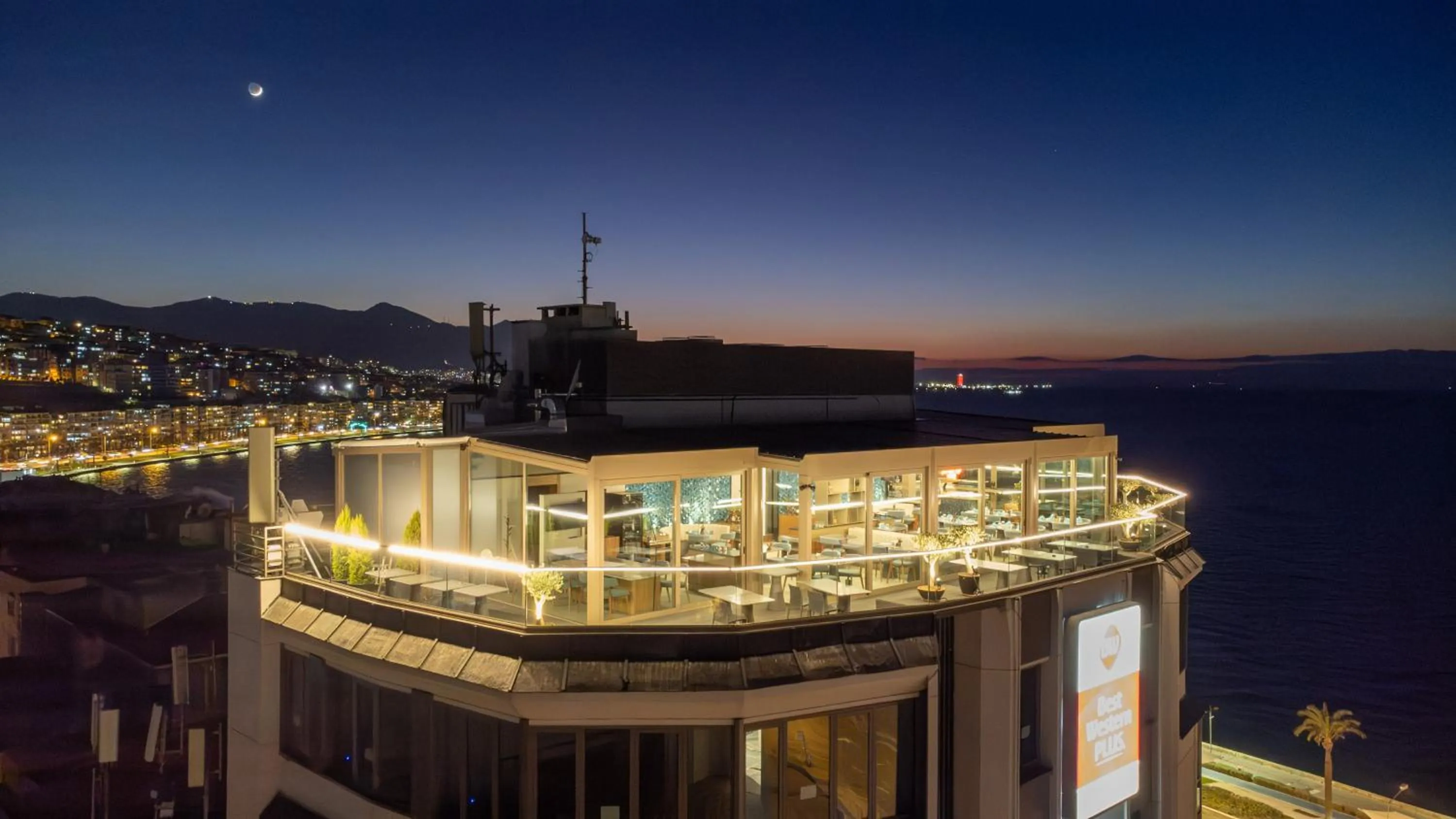 Restaurant/places to eat in Best Western Plus Hotel Konak