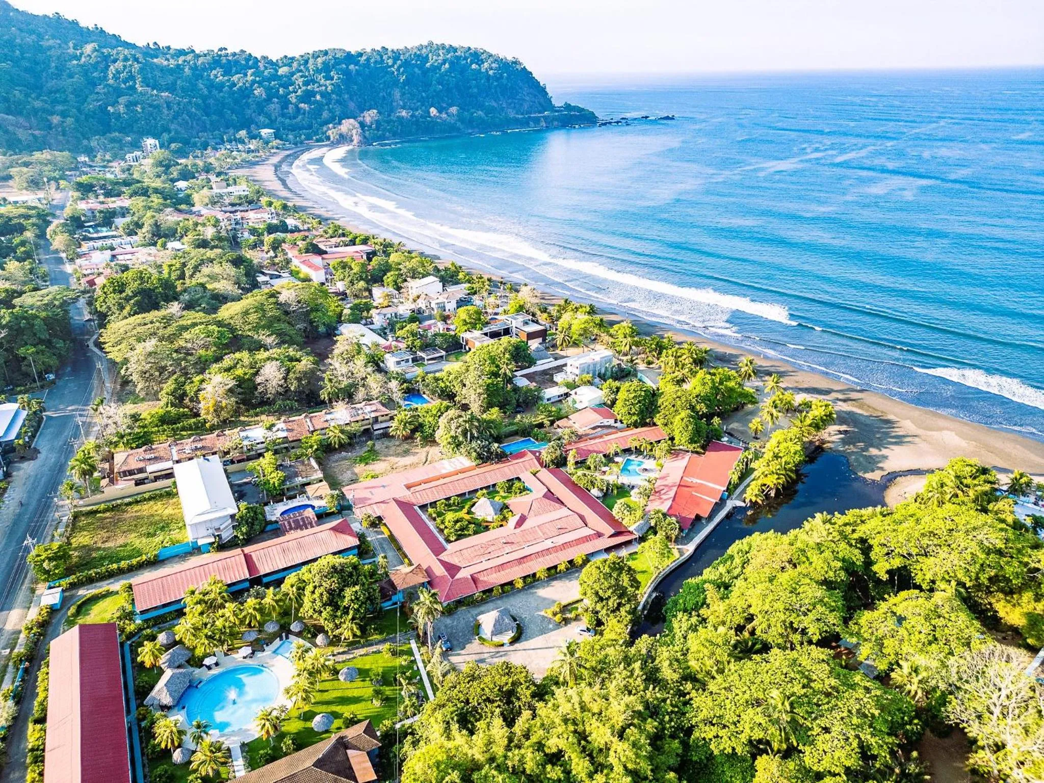 Beach Break Resort & CR Surf Camp