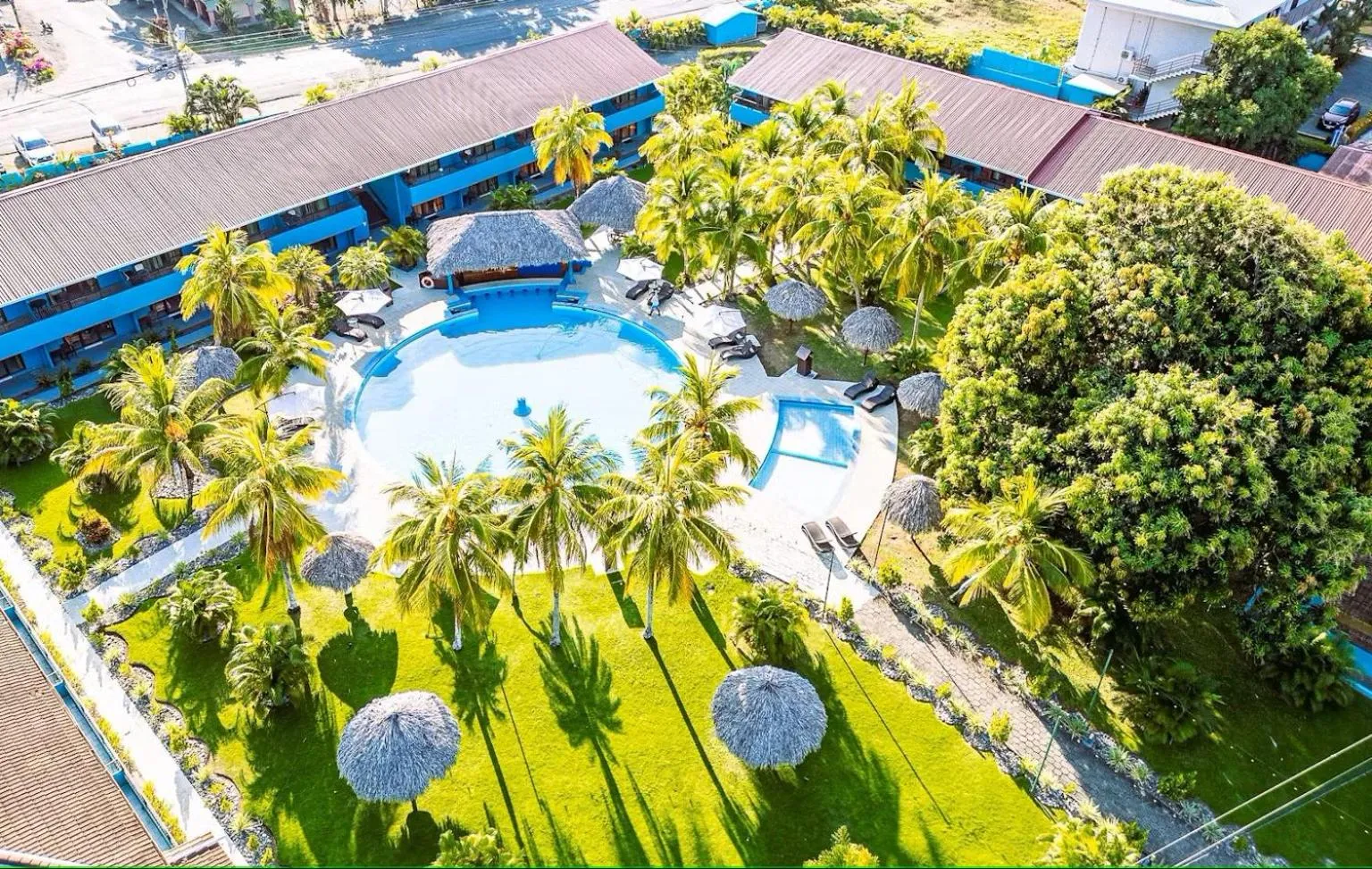 Swimming pool in Beach Break Resort & CR Surf Camp